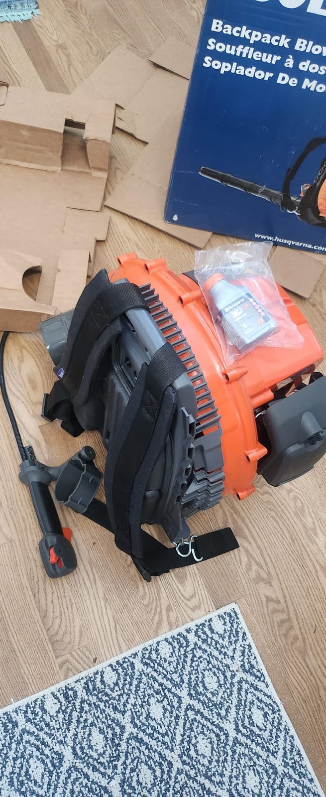 Husqvarna 360BT Gas Leaf Blower, 65.6-cc 3.81-HP 2-Cycle Backpack Leaf Blower with 890-CFM, 232-MPH, 30-N Powerful Clearing Performance and Load-Reducing Harness, Gifts for Men customer photo 1