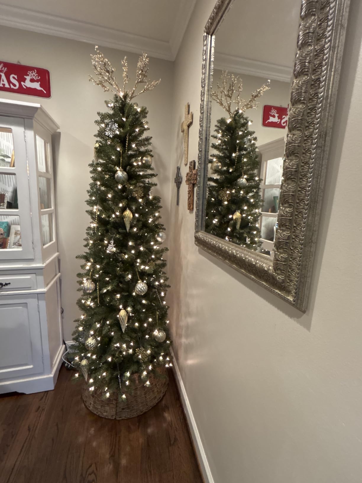 Puleo International 7.5ft Pre-Lit Fraser Fir Pencil Christmas Tree customer photo 1