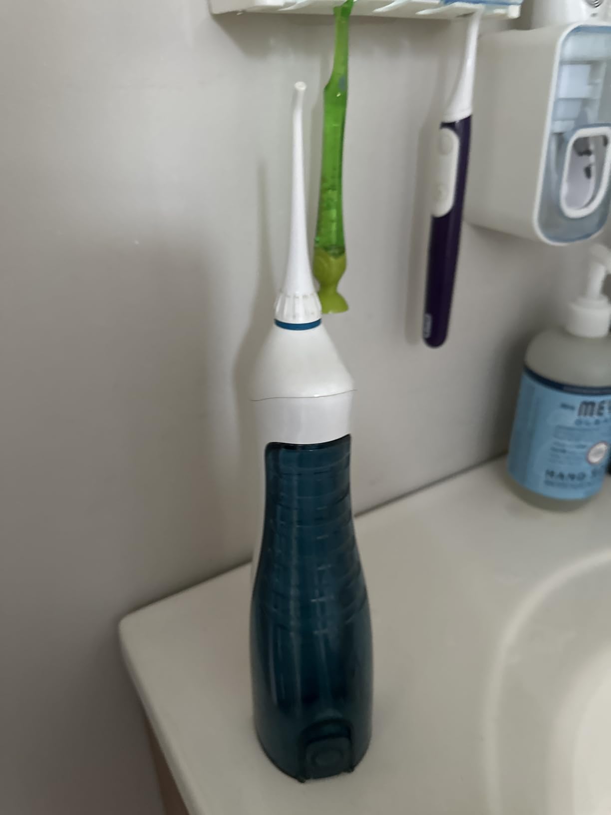 AquaSonic Aqua Flosser Water Flosser, ADA Accepted, White customer photo 2