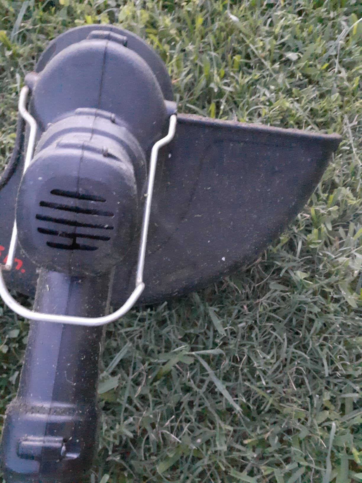 BLACK+DECKER 40V Max Cordless Sweeper & String Trimmer, Battery & Charger Included (LCC340C) customer photo 1