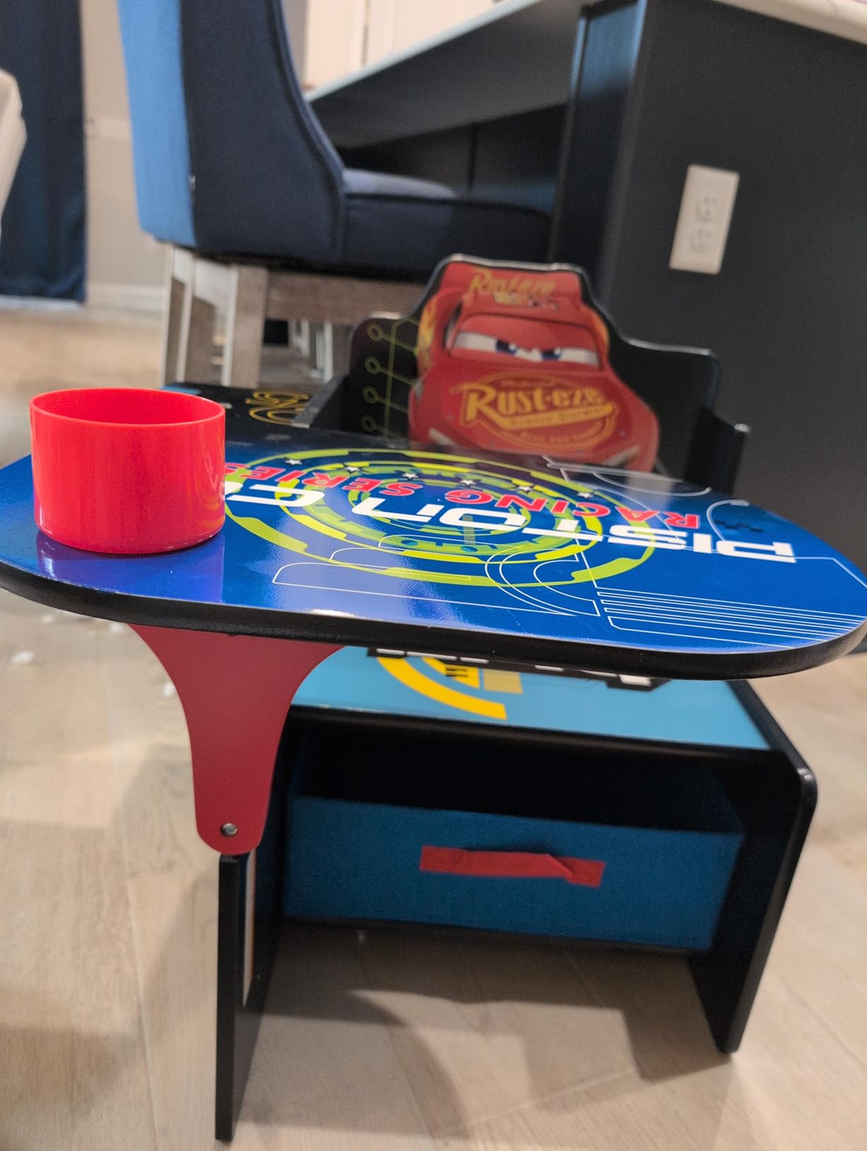 Delta Children Chair Desk With Storage Bin, Disney/Pixar Cars customer photo 1