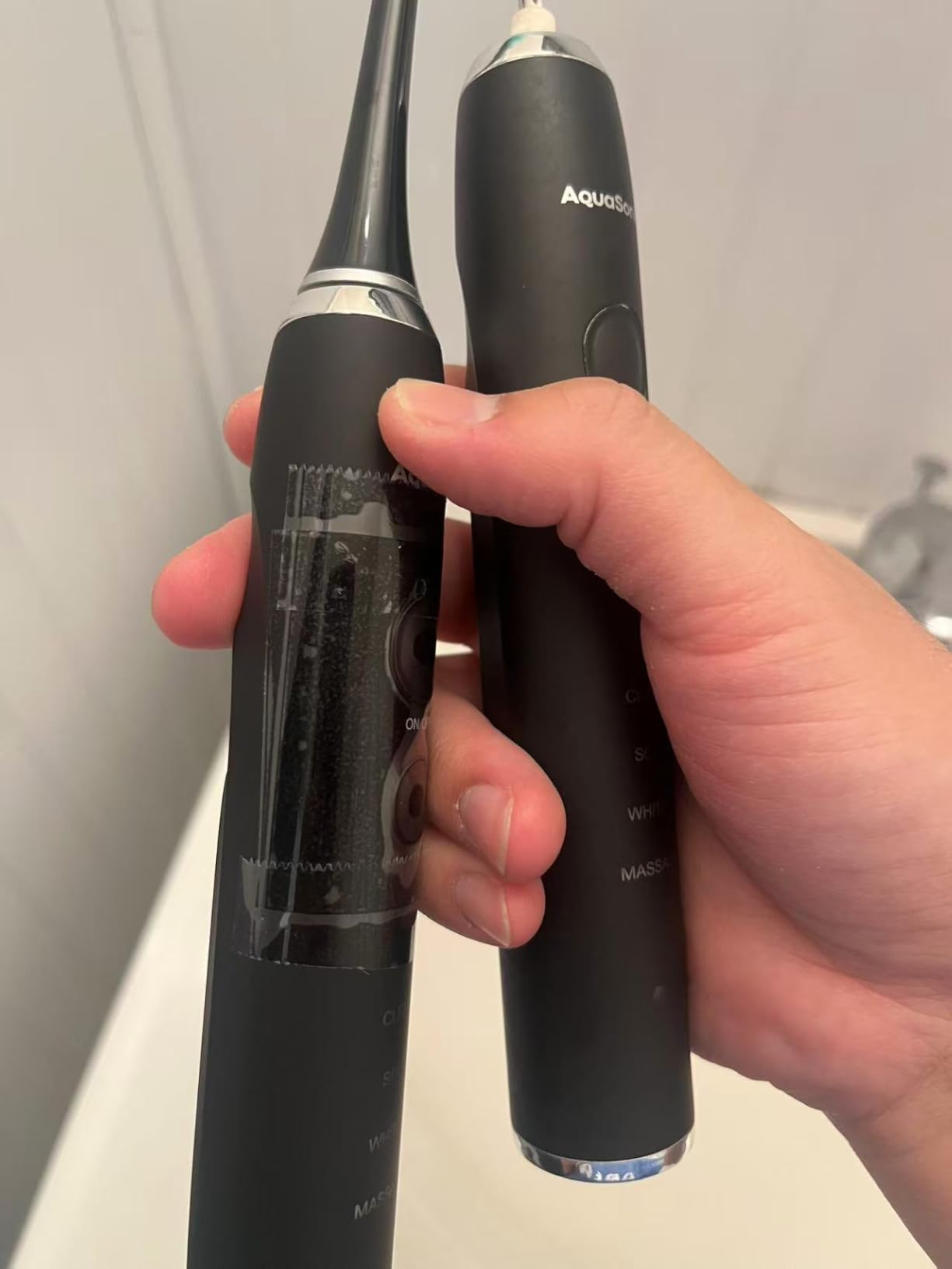 Aquasonic Black Series Ultra Whitening Toothbrush – ADA Accepted Electric Toothbrush- 8 Brush Heads & Travel Case – 40,000 VPM Electric Motor & Wireless Charging - 4 Modes w Smart Timer customer photo 2