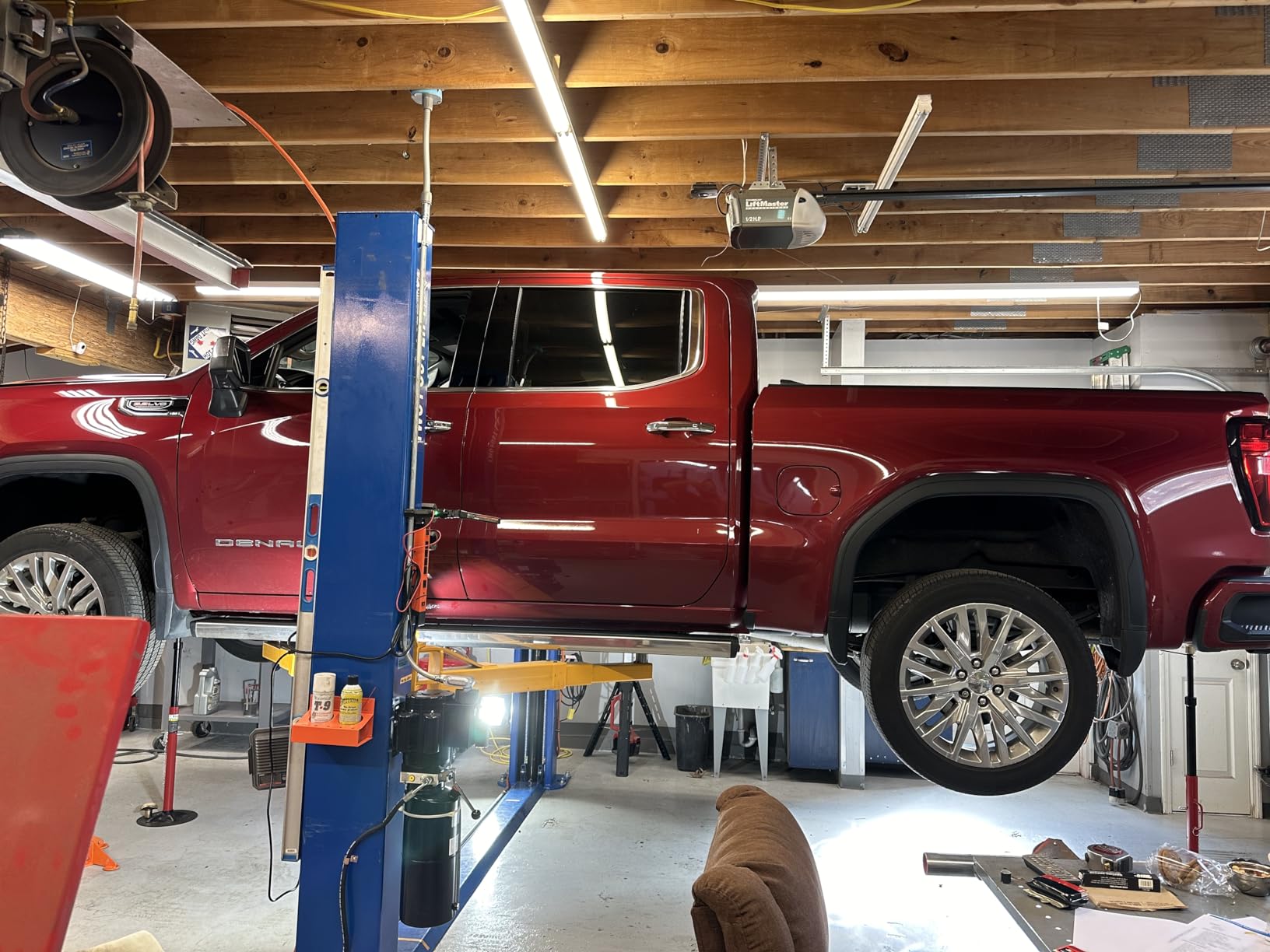 XK 2 Post Auto Car Lift 10000 lb Capacity Truck Clear Floor 220V,L1000 customer photo 1