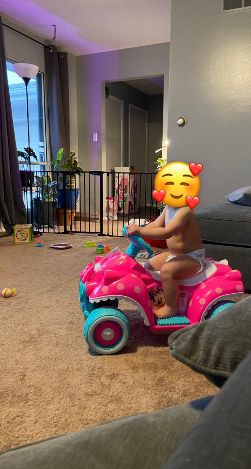 Kid Trax Toddler Disney Minnie Mouse Quad Ride-On, Kids 18-30 Months, 6V Battery and Charger Included, Max Weight 45 lbs, Hot Pink customer photo 2