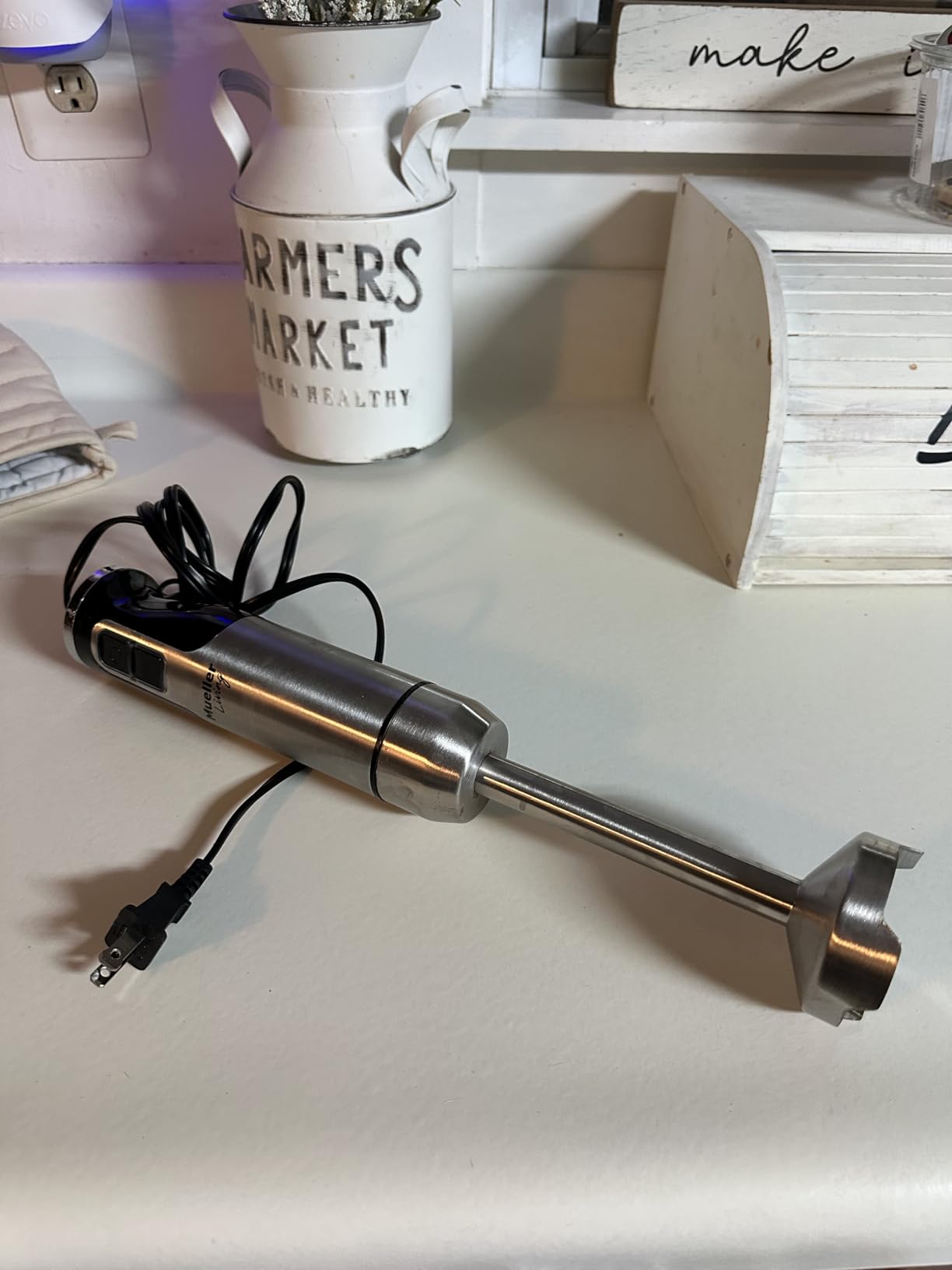 MuellerLiving Ultra-Stick Immersion Hand Blender, 500W Heavy Duty Motor, 8-Speed Turbo Setting, Includes Blending Shaft, Whisk, Milk Frother & Measuring Beaker | 500W Heavy Duty Motor | 8-Speed Turbo Setting | Includes Blending Shaft, Whisk, Milk Frother & Measuring Beaker customer photo 2