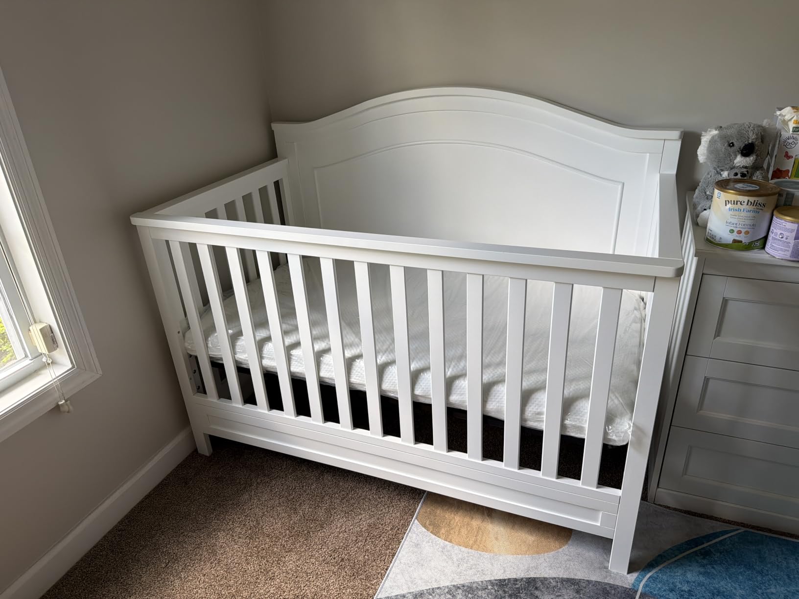 DaVinci Charlie 4-in-1 Convertible Crib, GREENGUARD Certified, White customer photo 2