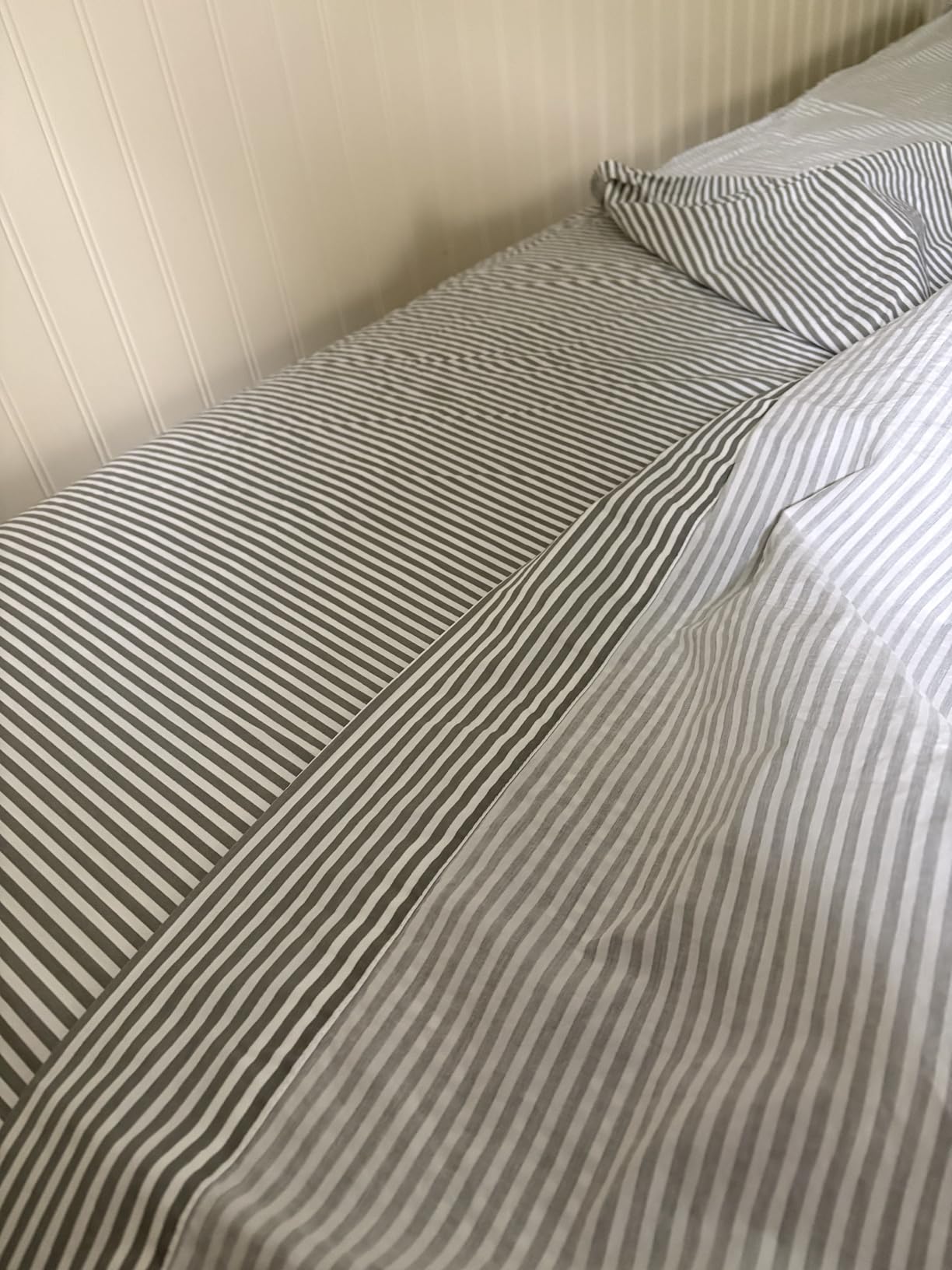 Feather & Stitch 100% Cotton Percale 300 Thread Count Queen 4 Pc Sheet Set customer photo 2