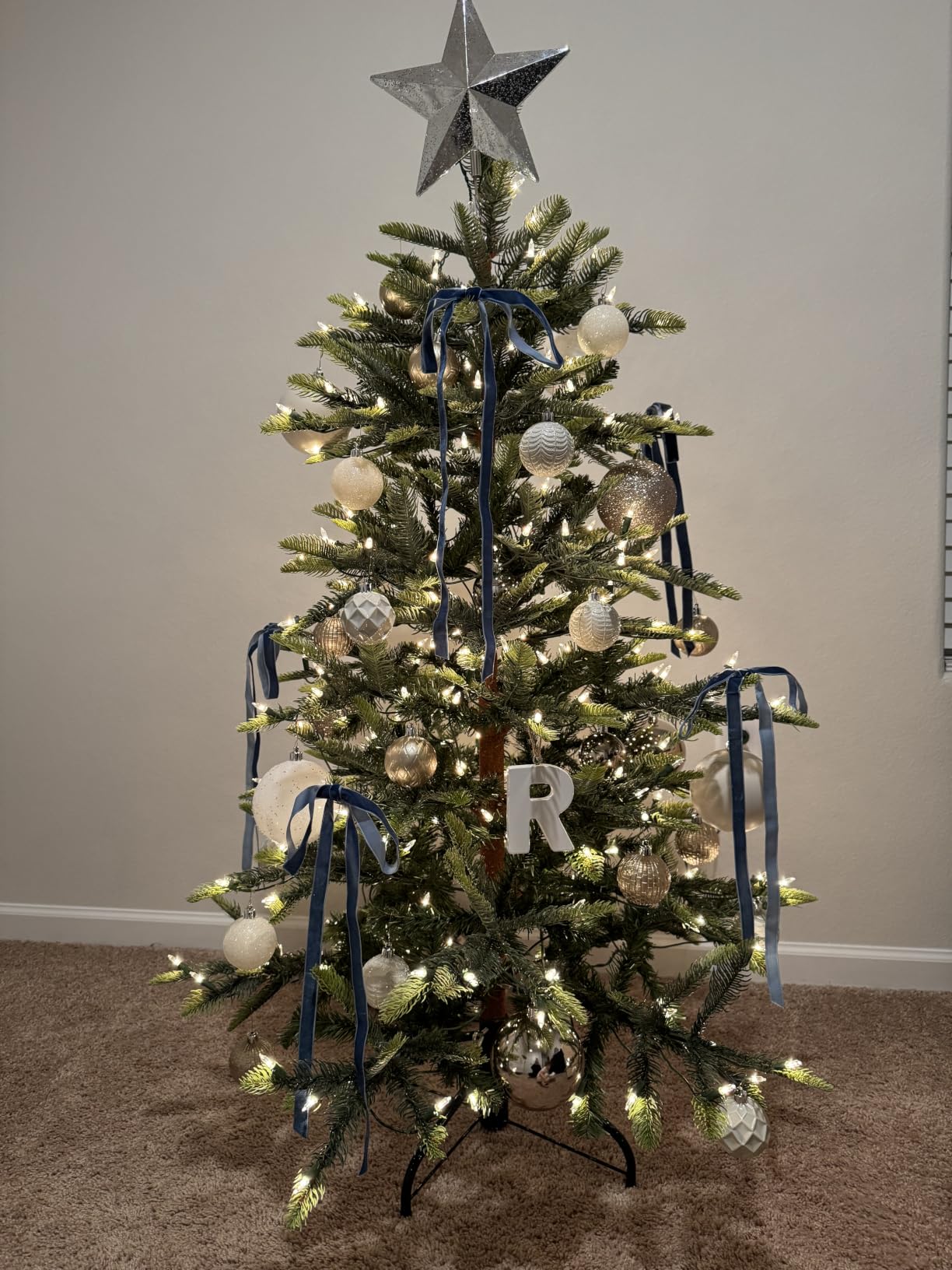 Puleo International 6.5ft Pre-Lit Aspen Fir Artificial Christmas Tree customer photo 2