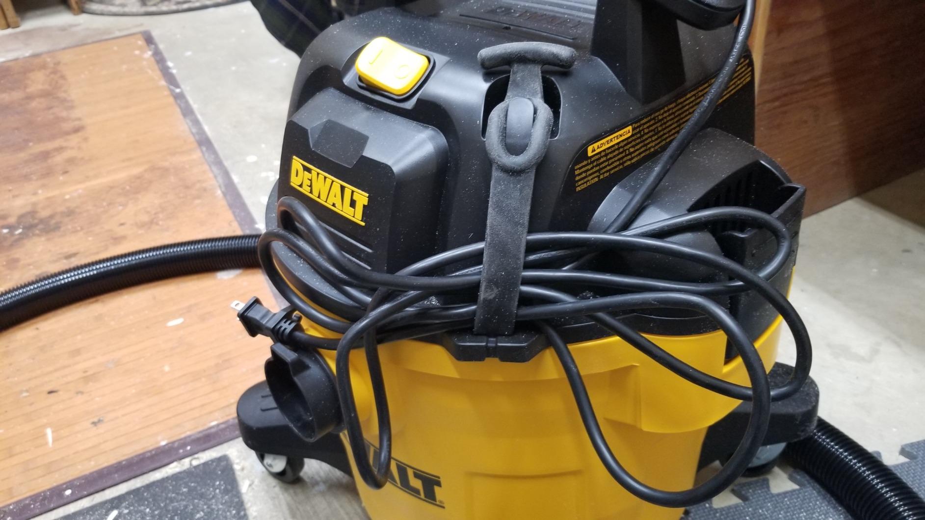 DEWALT Shop Vacuum 6 Gal 4 HP Poly Wet/Dry Vacuum with Blower DXV06P customer photo 2