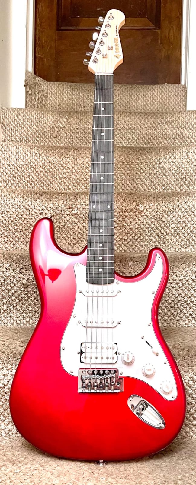 Donner DST-100S 39 Inch Full Size Electric Guitar Kit customer photo 1