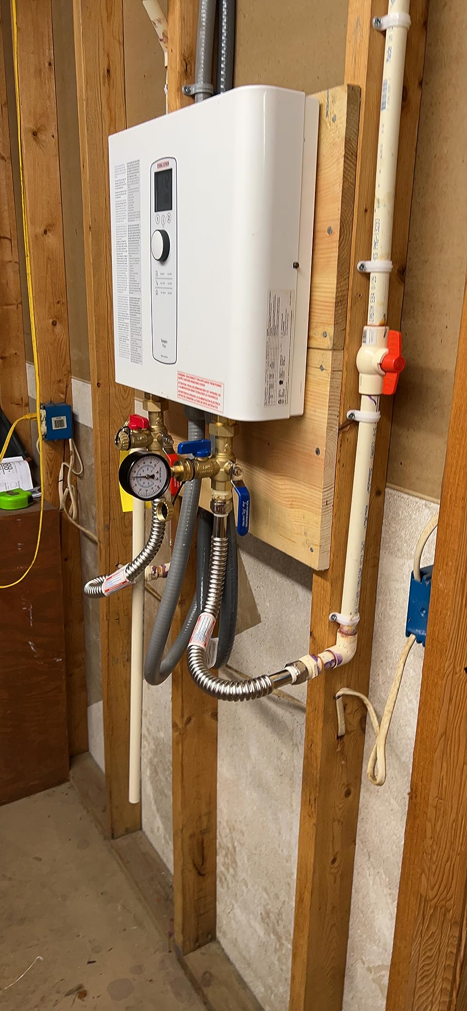 Stiebel Eltron Tempra 29 Plus Electric Tankless Water Heater, 28.8kW, 240V | Made in Germany; 3x40A breakers/120A draw; Advanced Flow Control; Eco design; Energy+cost savings up to 34% in whole-home use customer photo 2