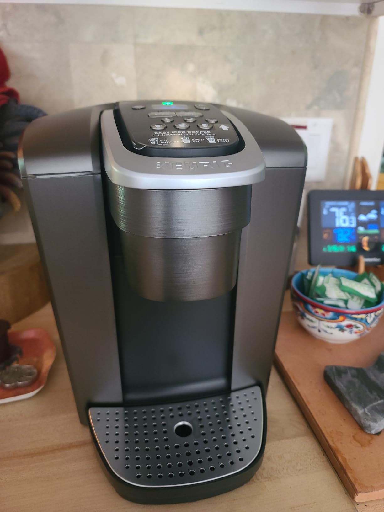 Keurig K-Elite Single Serve K-Cup Pod Coffee Maker, with Strength and Temperature Control, Iced Coffee Capability, 8 to 12oz Brew Size, Programmable, Brushed Gold customer photo 2