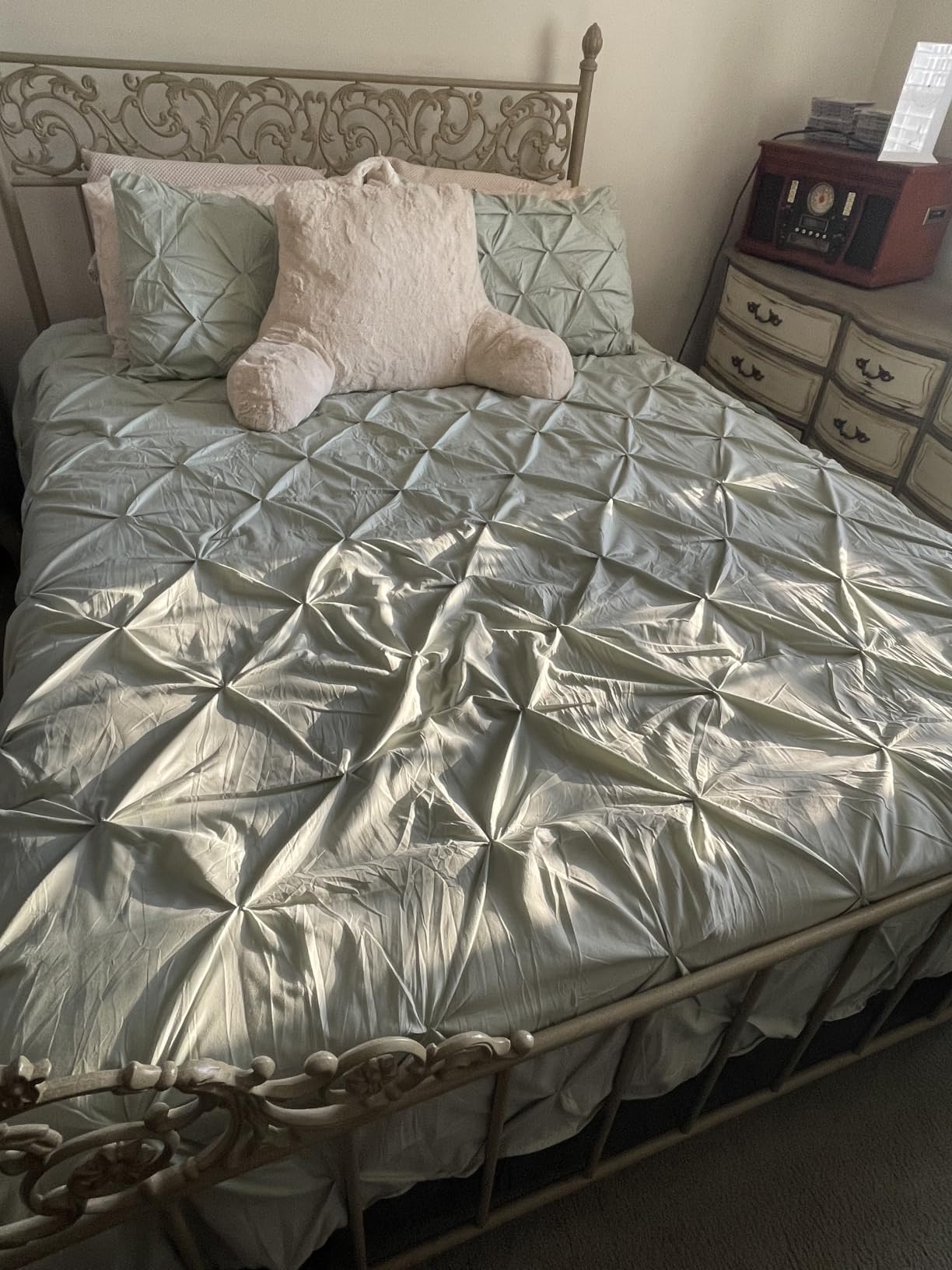 Bedsure 7-Piece Queen Bedding Comforter Set & Sheet Set, Grey Bed in a Bag customer photo 2