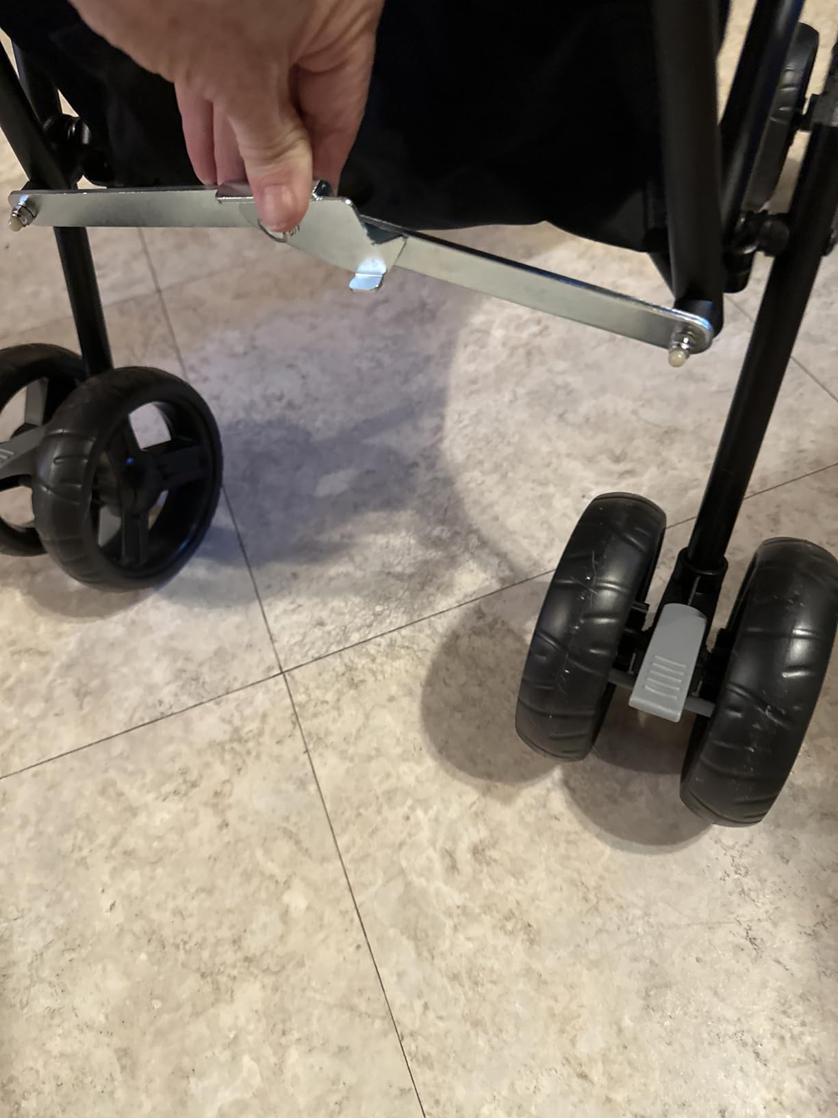 Ingenuity 3D Mini Convenience Stroller – Lightweight Stroller with Compact Fold, Multi-Position Recline, Canopy with Pop Out Sun Visor and More – Umbrella Stroller for Travel and More, Gray customer photo 1