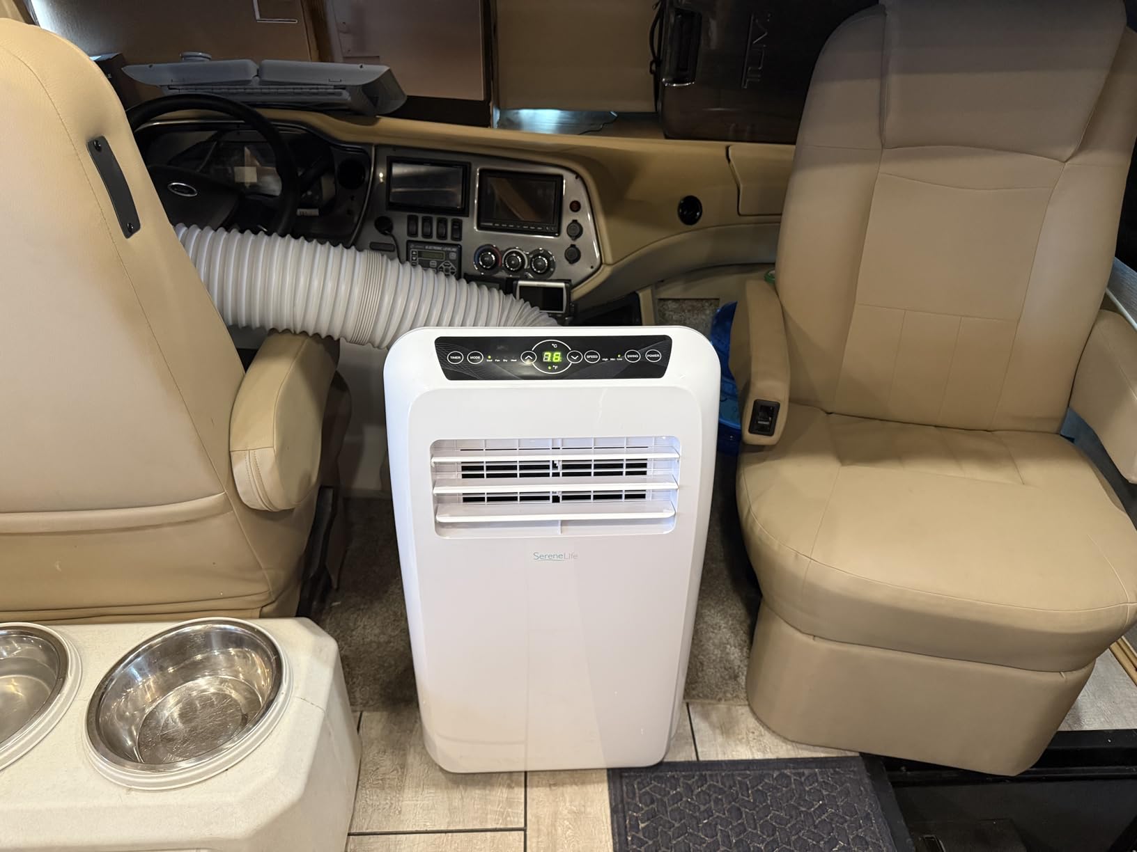 SereneLife Portable Air Conditioner With Heat & Built-in Dehumidifier 12,000 BTU, Portable Heater & AC For Rooms Up to 550 Sq. Ft. - Remote Control & Window Mount Exhaust Kit Included customer photo 2