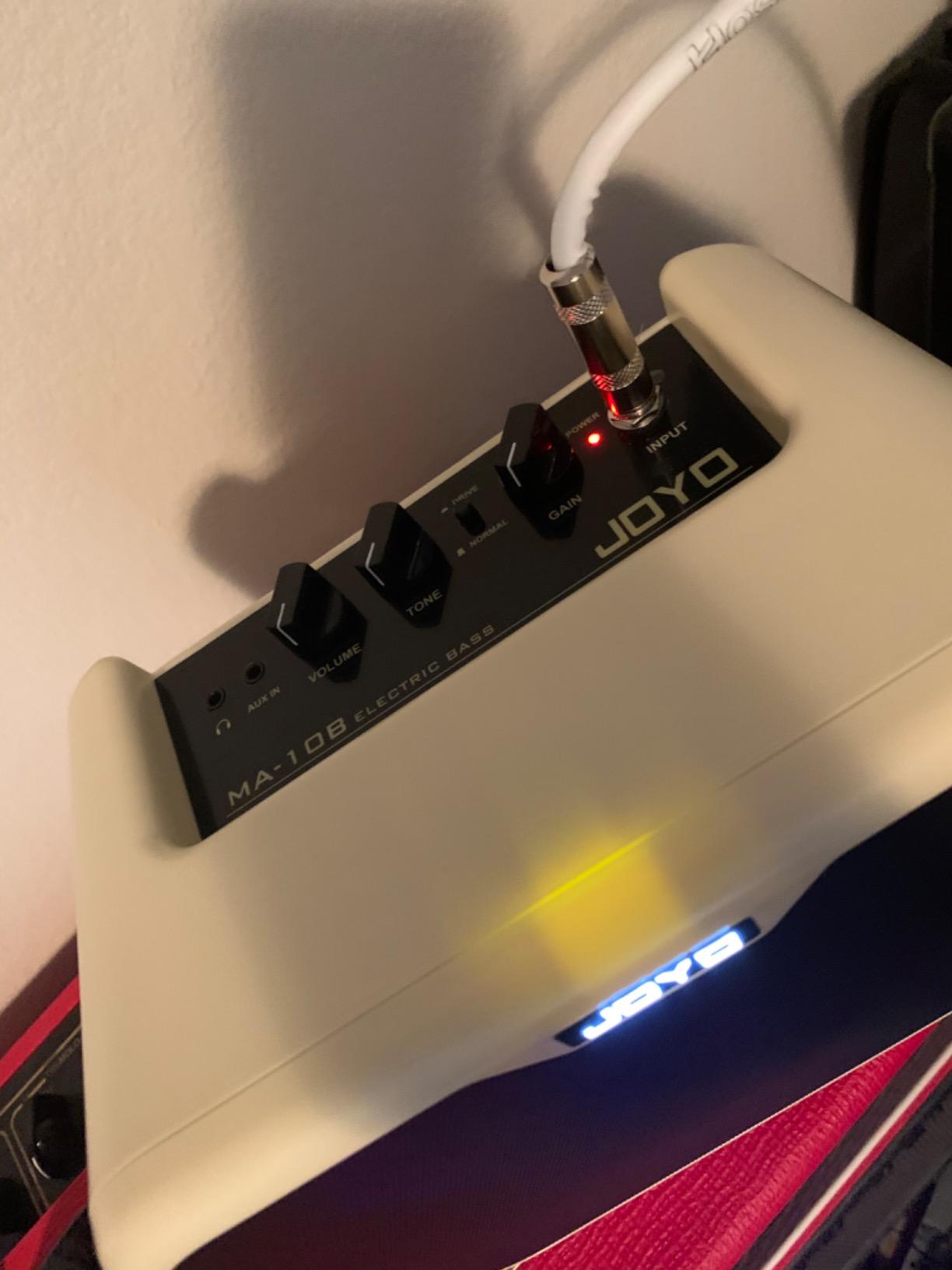 JOYO 10W Mini Bass Amp Bass Guitar Practice Amp Combo Bass Amplifier Portable Small Battery Powered Bass Amp Dual Channel (MA-10B) customer photo 2