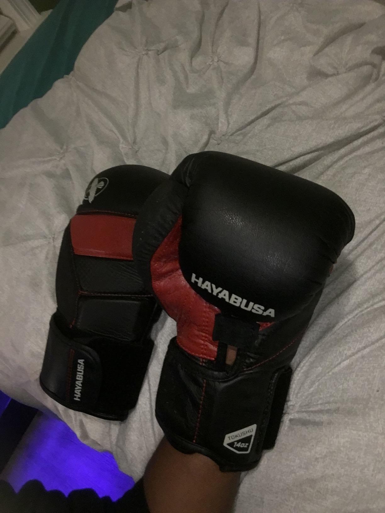 Hayabusa T3 Boxing Gloves - Sparring customer photo 1