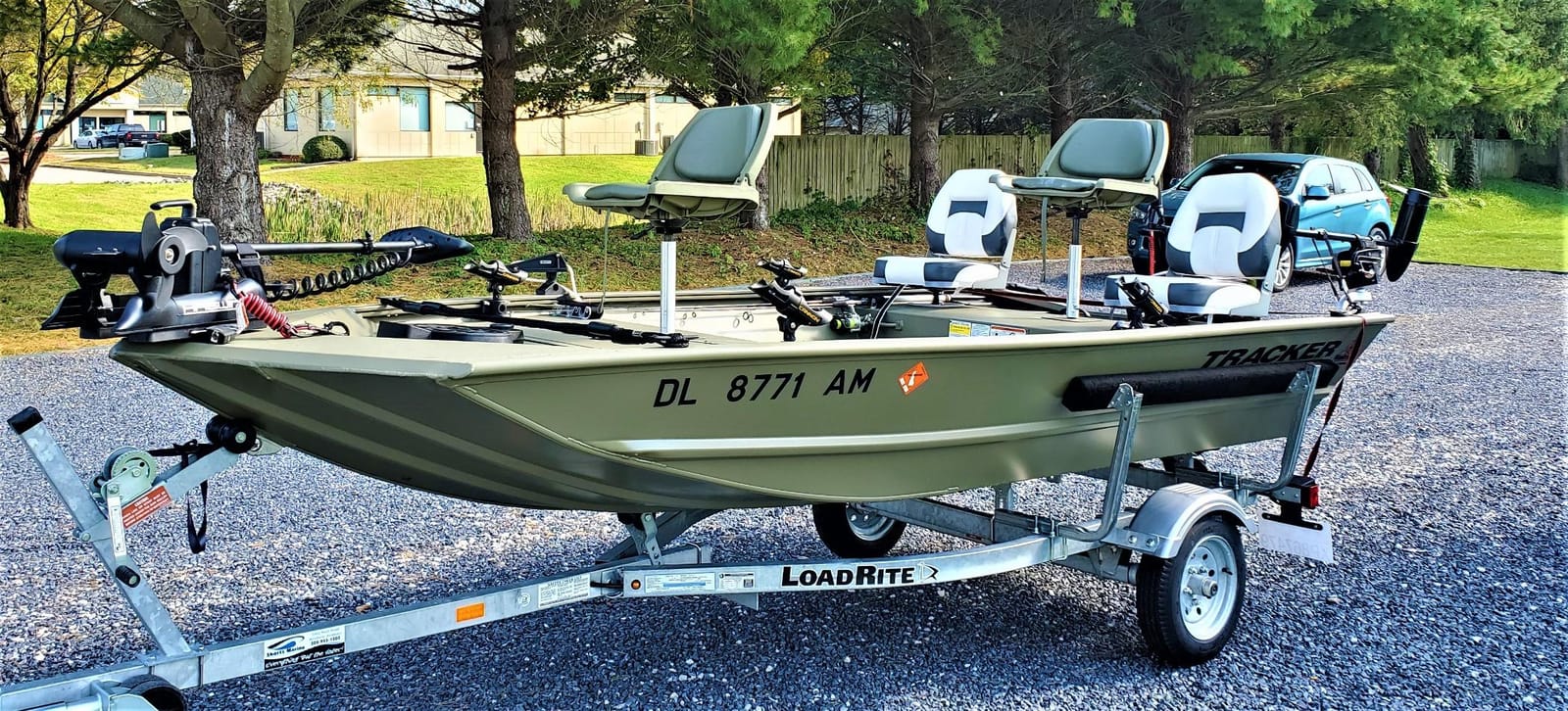 Black Haswing Cayman 12V 55lbs 48 inch Bow Mount Electric Trolling Motor Lightweight, Variable Speed, with Foot Control/Quick Release Bracket for Bass Fishing Boats Freshwater/Saltwater customer photo 1