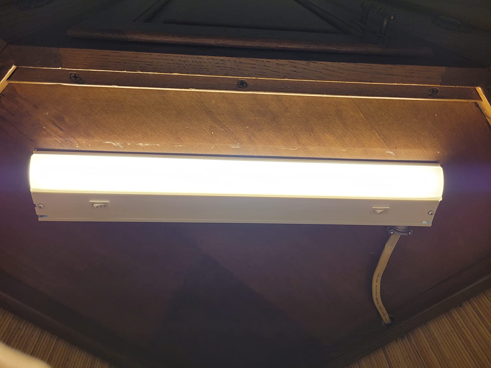 UltraPro 24 Inch Hardwired Under Cabinet Light, Dimmable 908 Lumens customer photo 1