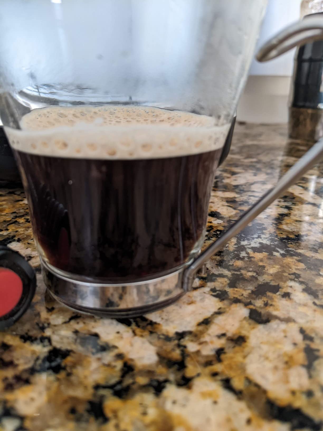 Philips 2200 Series Fully Automatic Espresso Machine, LatteGo Milk Frother, 3 Coffee Varieties, Intuitive Touch Display, 100% Ceramic Grinder, AquaClean Filter, Aroma Seal, Black (EP2230/14) customer photo 2