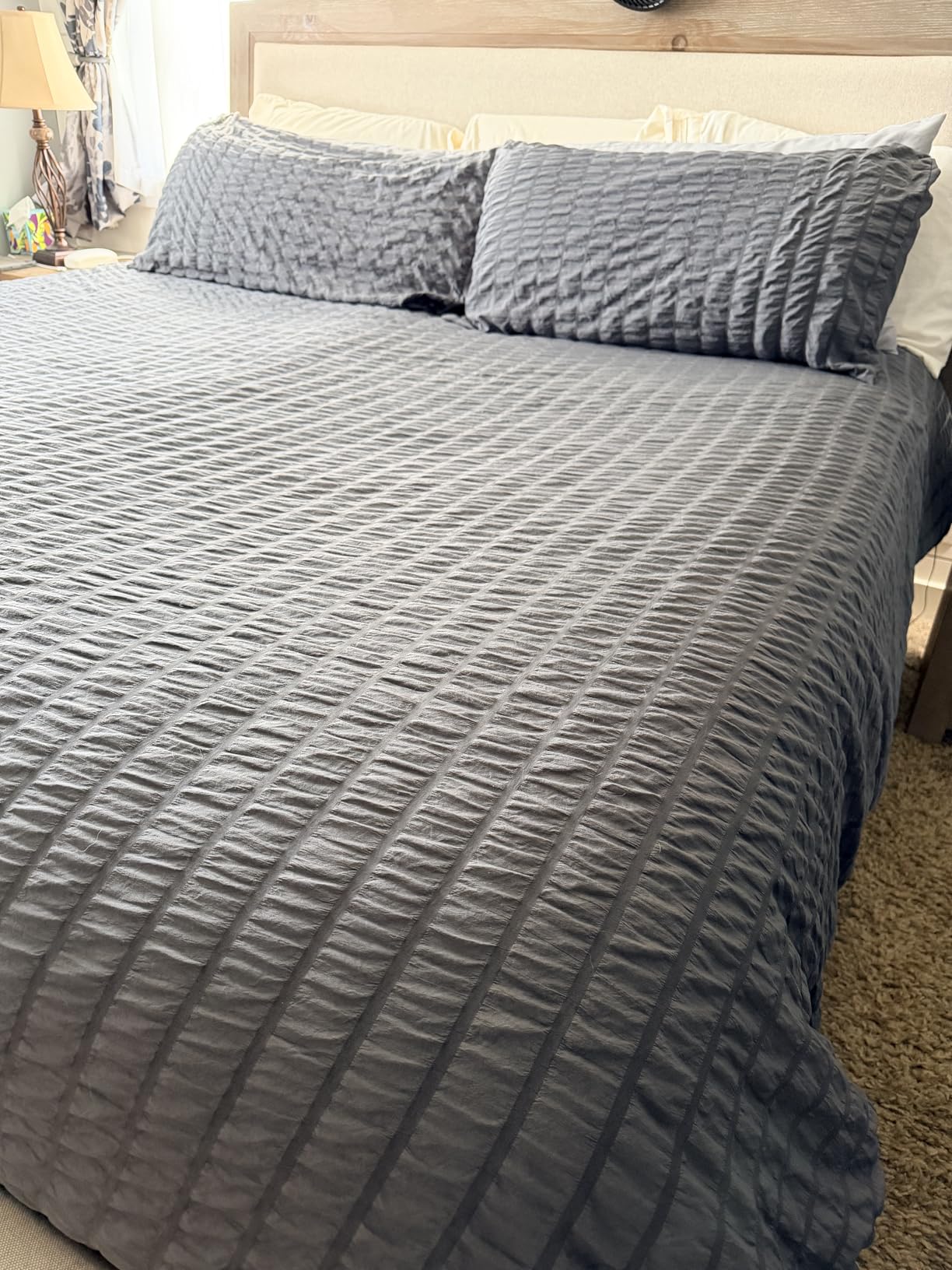 AveLom White Duvet Cover King Size, Textured Seersucker Duvet Cover Set, Soft Washed Microfiber with Zipper Closure and Corner Ties, 3 Pieces, 104