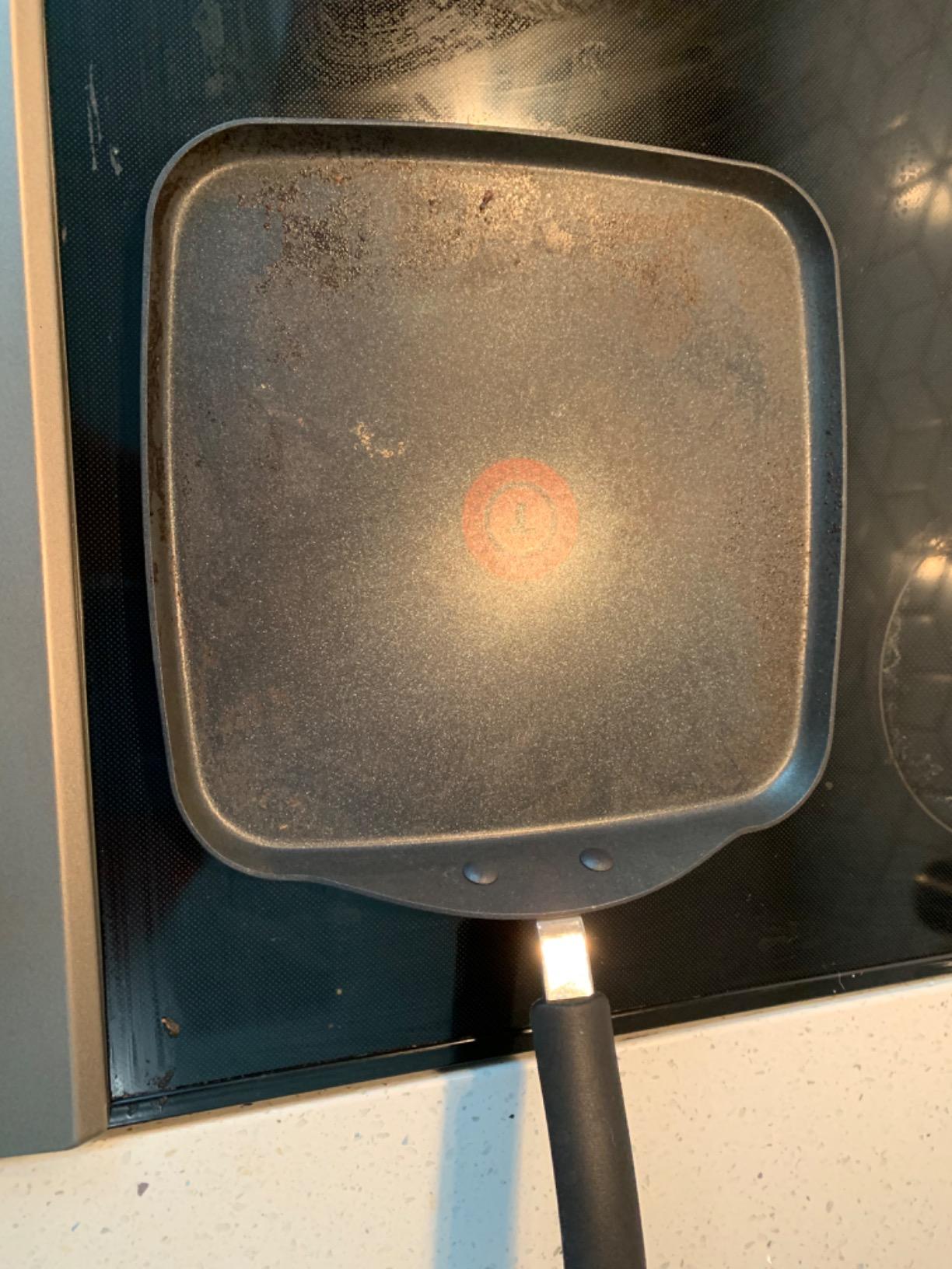 T-Fal Ultimate Hard Anodized Nonstick Griddle Pan, 10.25 in, Onyx customer photo 2