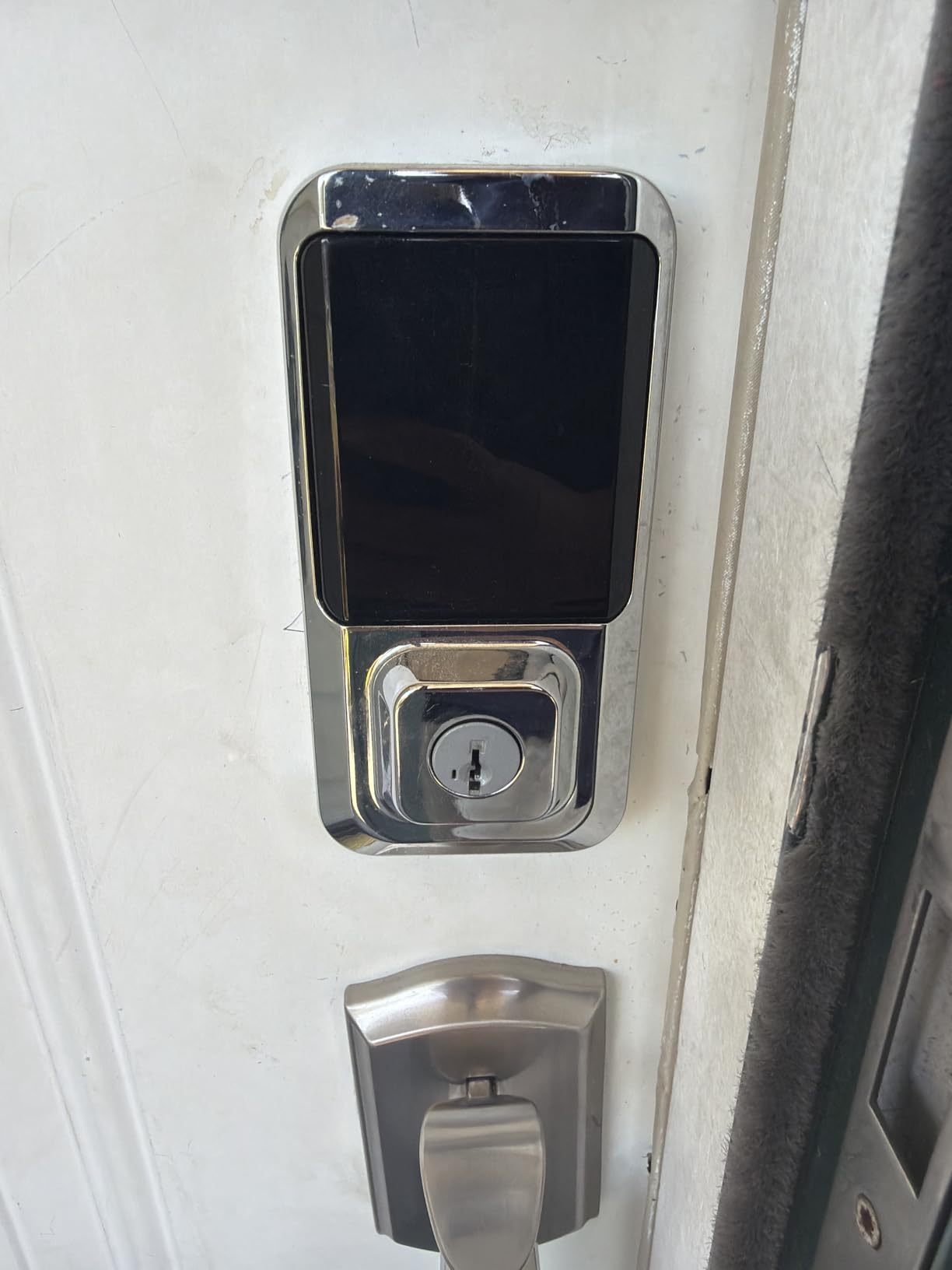 Kwikset Halo Wi-Fi Smart Lock, Keyless Entry Front Door Touchscreen Deadbolt, Matte Black Finish, Grade AAA Certified, UL Listed, Easy Install No Hub, App Control customer photo 2
