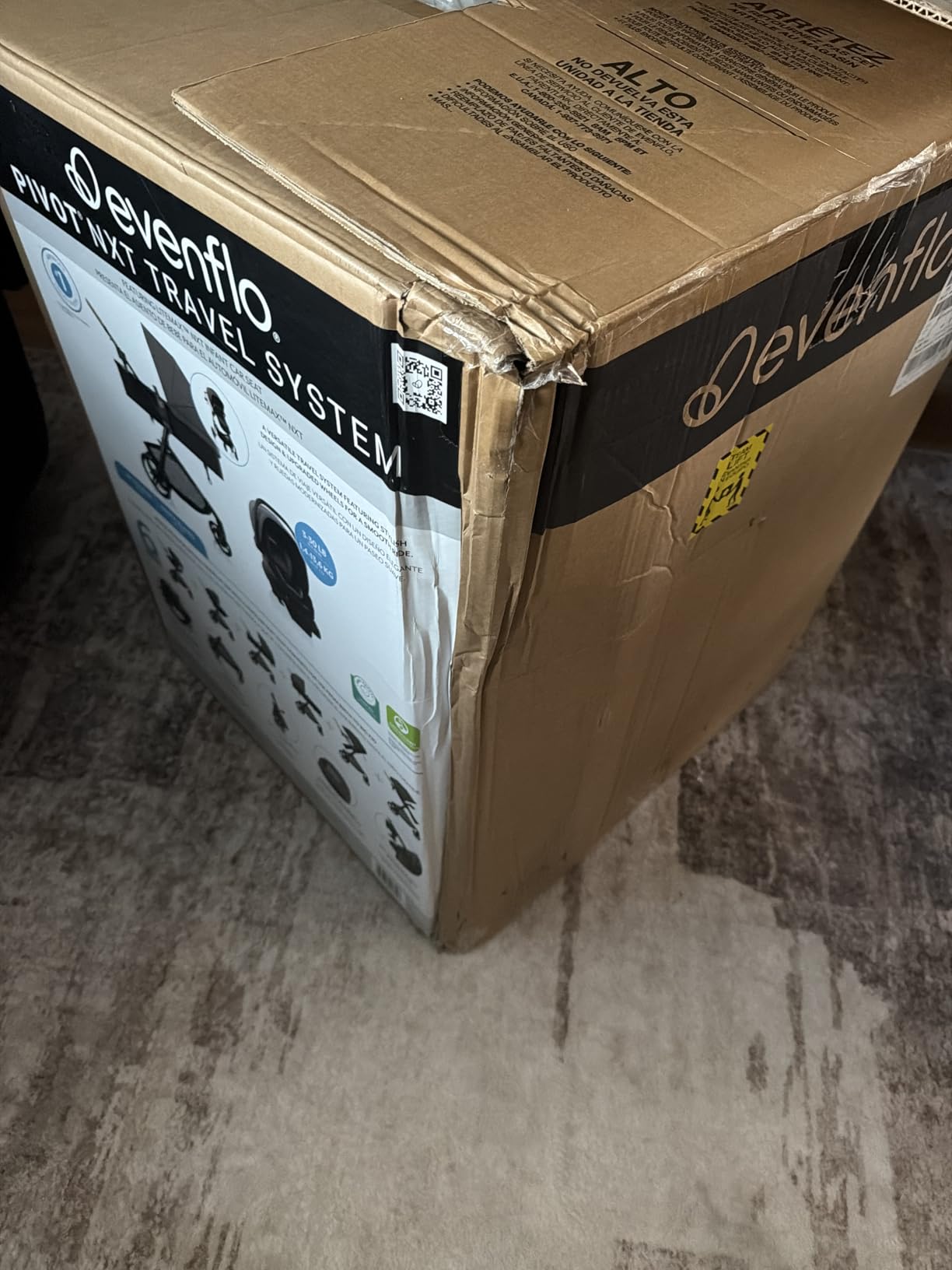Evenflo Pivot NXT Travel System with LiteMax NXT Preemie and Infant Car Seat customer photo 1