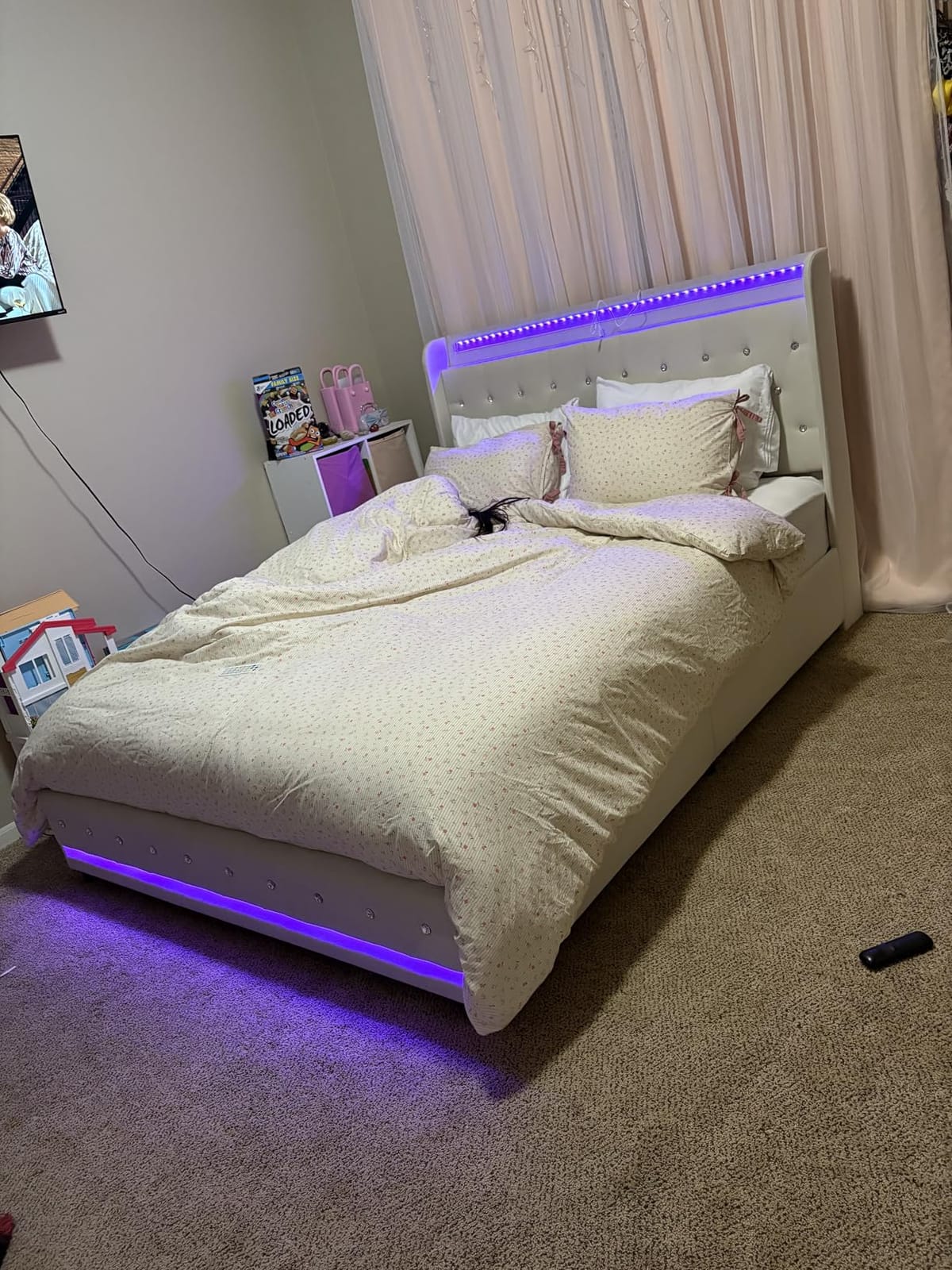 Amazon Basics White Down Alternative Comforter and Duvet Insert with Corner Tabs, Machine Washable, King, All-Season, 102 x 90 inches customer photo 2