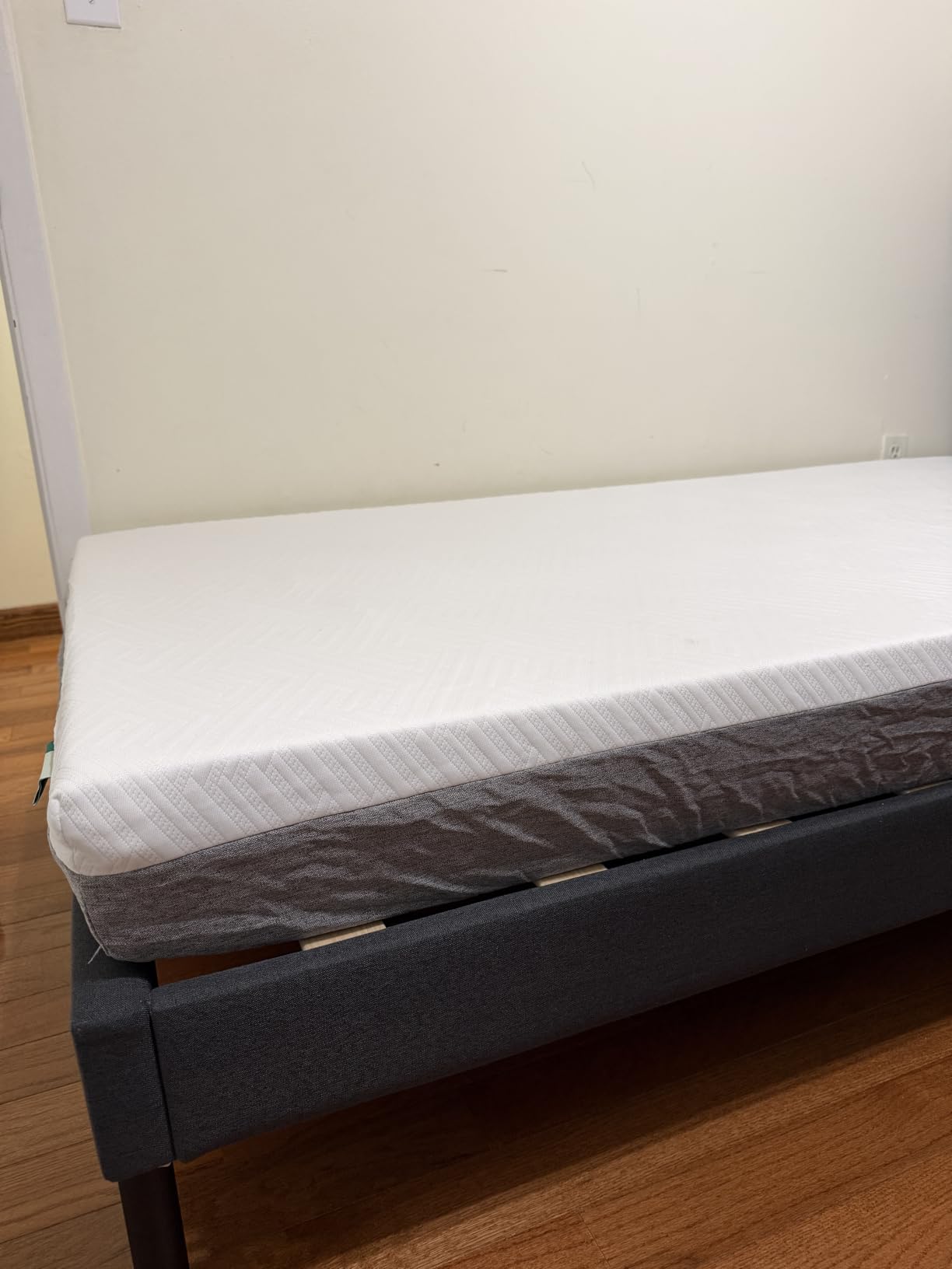 Novilla Bliss Queen Size Mattress, 12 Inch Gel Memory Foam Mattress Queen customer photo 2