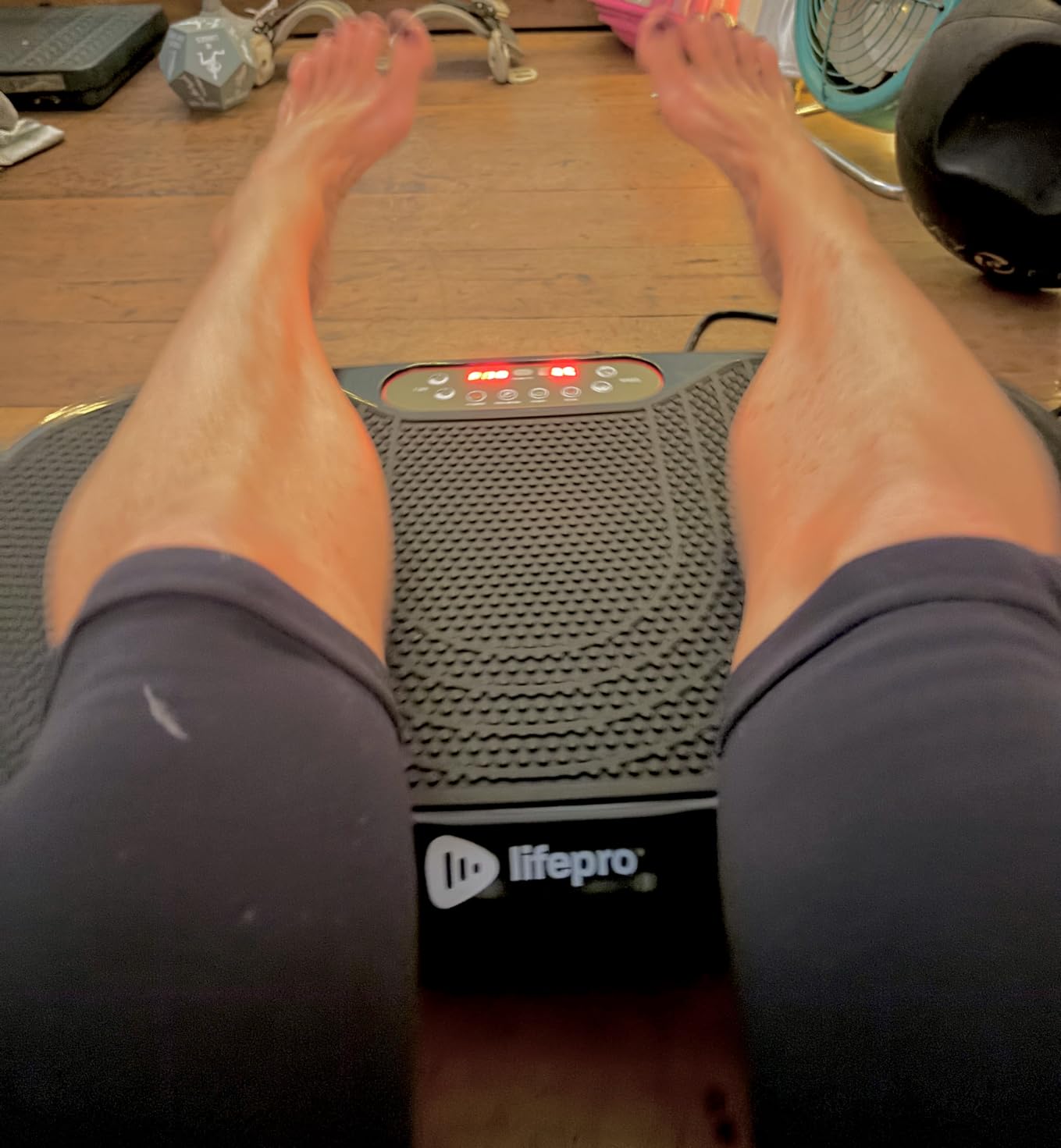 Lifepro Waver Mini Vibration Plate Exercise Machine with Resistance Bands | Compact Design, 99 Speed Levels, 10 Presets, Non-Slip Surface — Vibration Plate for Lymphatic Drainage, Full Body Workout customer photo 2