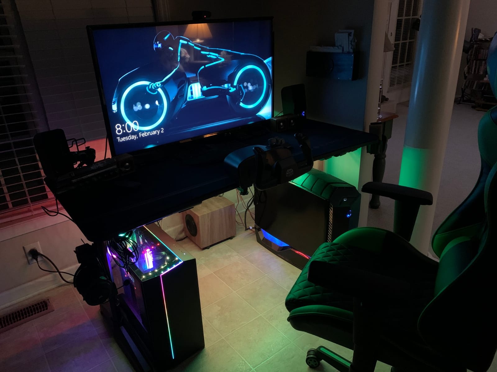 EUREKA ERGONOMIC Gaming Desk, 60 Inch Computer Desk with Full Mouse Pad customer photo 1