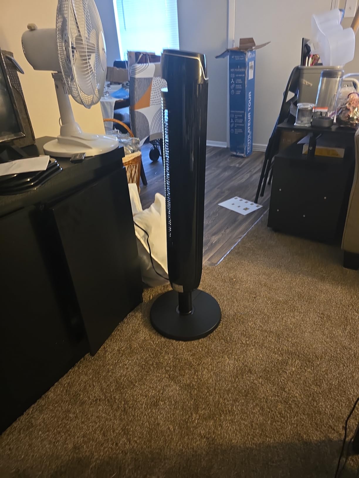Senville Bladeless Oscillating Tower Fan for Bedroom, Remote, Quiet, Black customer photo 1