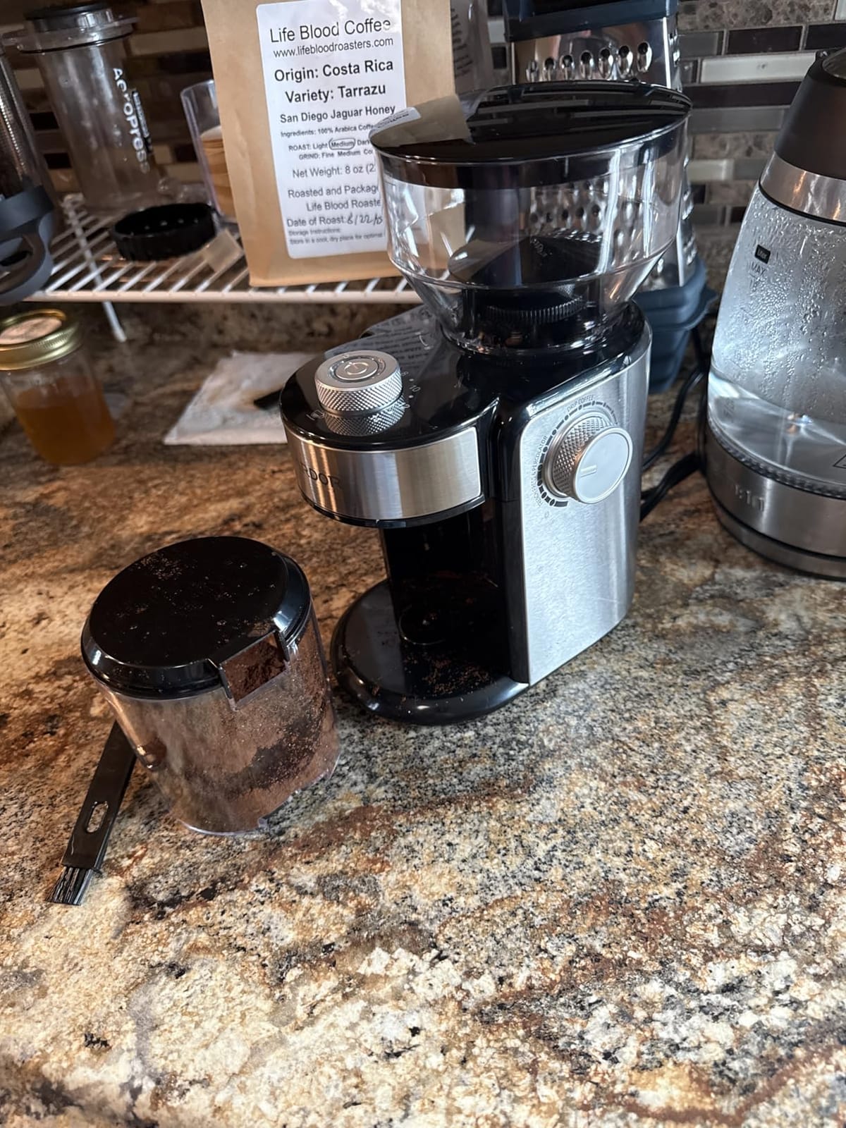 SHARDOR Electric Burr Coffee Grinder 2.0, Automatic Coffee Bean Grinder for Home Use, Adjustable Burr Mill with 16 Precise Settings for Espresso & French Press, Glossy Black customer photo 1