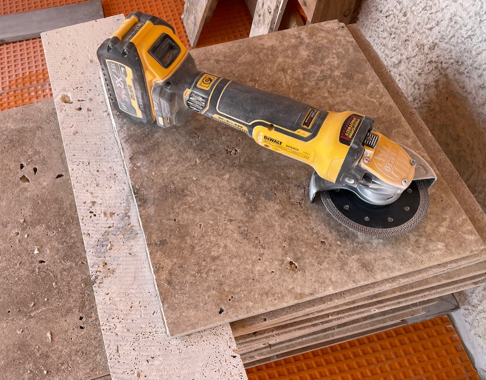 DEWALT FLEXVOLT ADVANTAGE 20V MAX* Angle Grinder, Paddle Switch, 4-1/2-Inch to 5-Inch, Tool Only (DCG416B) | 4-1/2-Inch to 5-Inch, Tool Only (DCG416B) customer photo 2