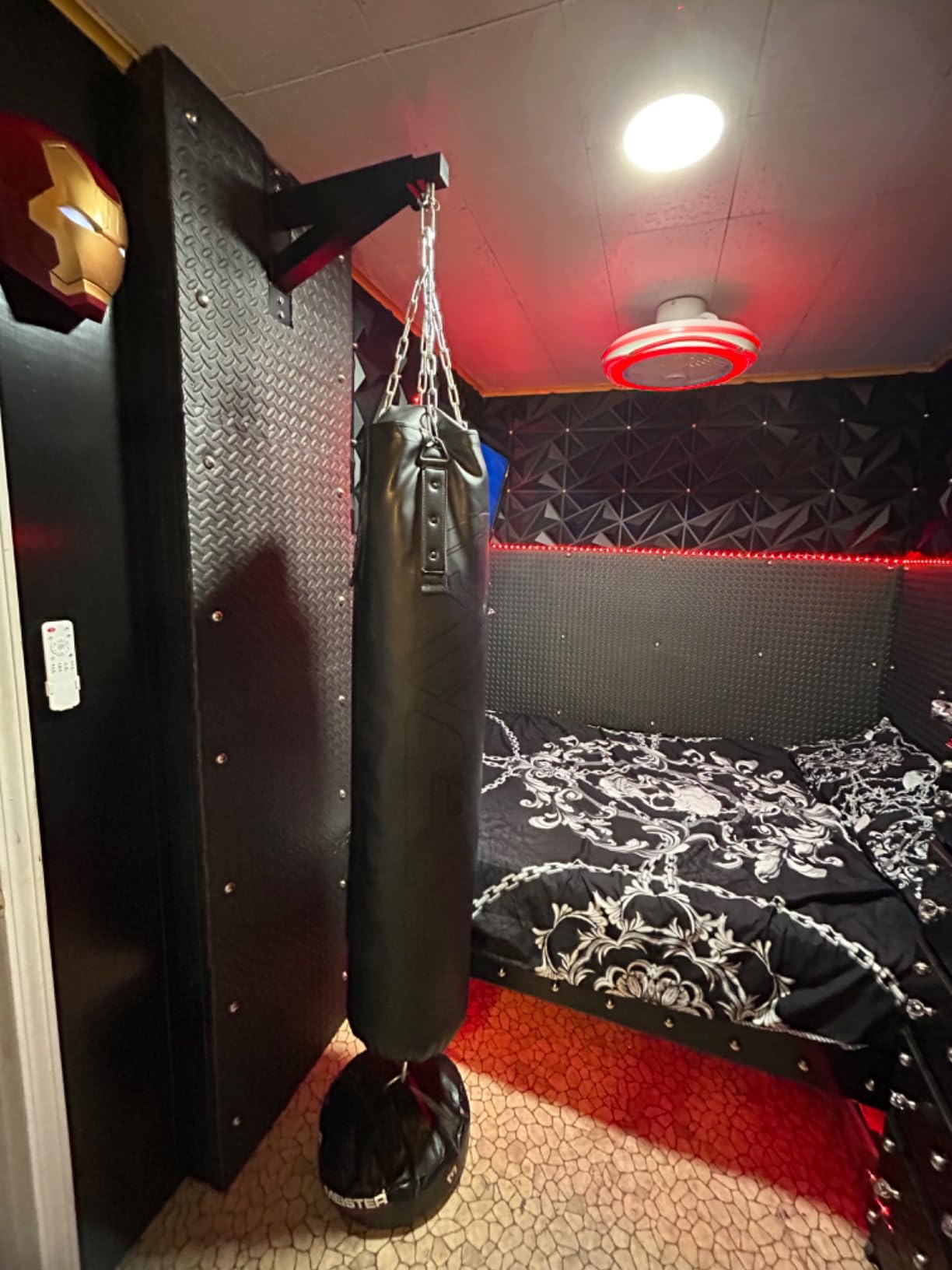 RDX Heavy 5FT Punching Bag for Pro Training, 55lbs Pre Filled with 110lbs Max Filling Capacity, 3PC Boxing Bag Set with Gloves Hanging Steel Chain, Kickboxing MMA Muay Thai BJJ Karate Home Gym Fitness customer photo 1