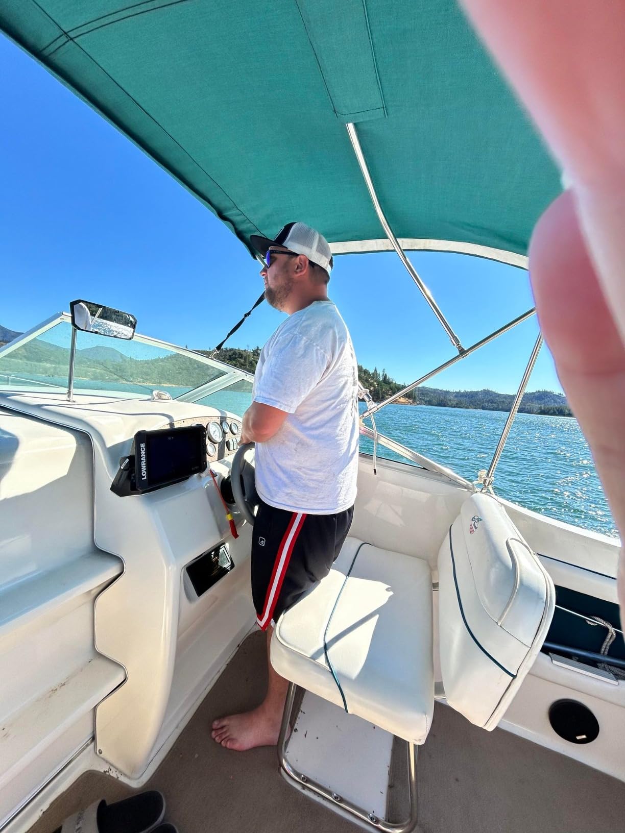 Lowrance Elite FS Fishfinder/Chartplotter, Available with and Without Transducer customer photo 1