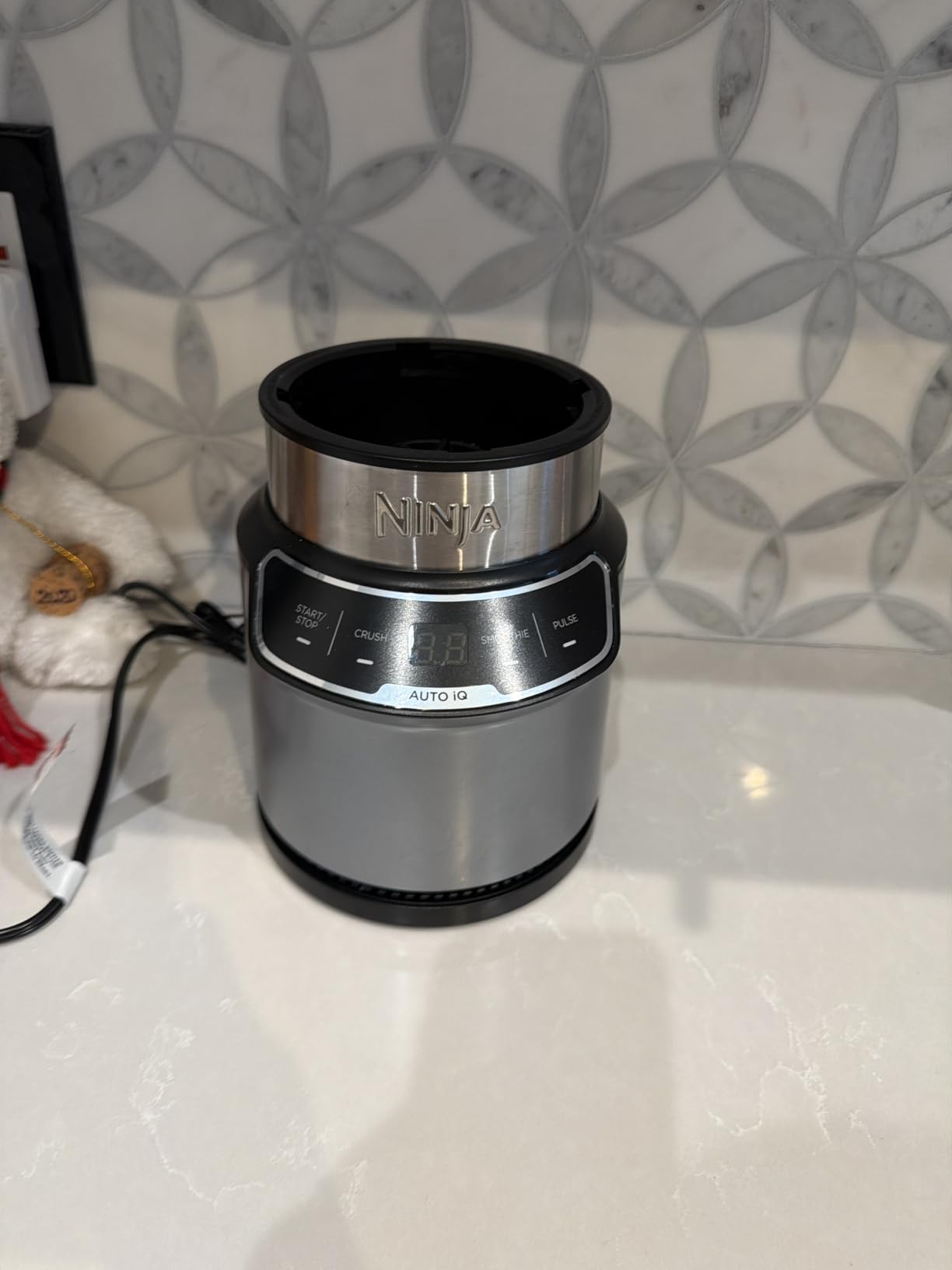 Ninja Nutri-Blender Pro with Auto iQ, 1100PW, (2) 24oz Cups, BN401 customer photo 1