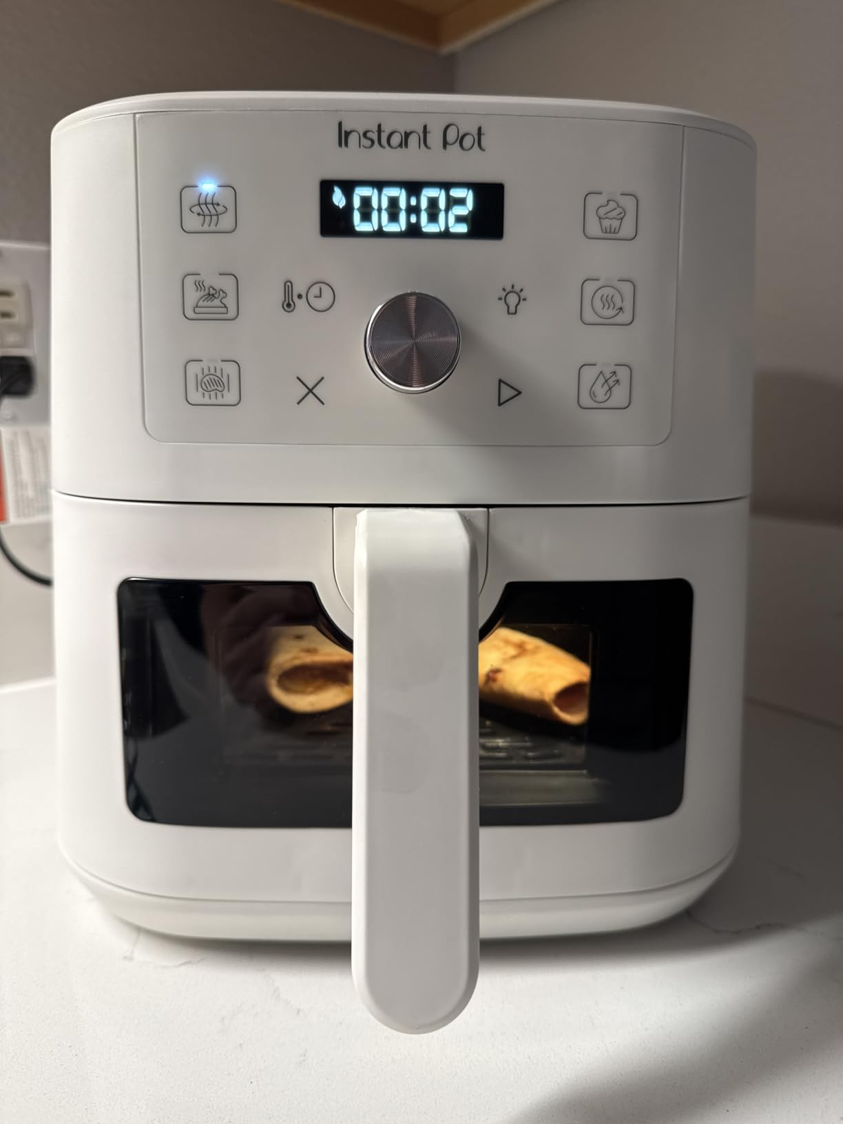Instant Pot 4QT Vortex Plus 6-in-1 Mini Air Fryer, Custom Program Options, Crisps, Broils, Roasts, Dehydrates, Bakes, Reheats, 100+ In-App Recipes, Stainless Steel,4 Quarts customer photo 1