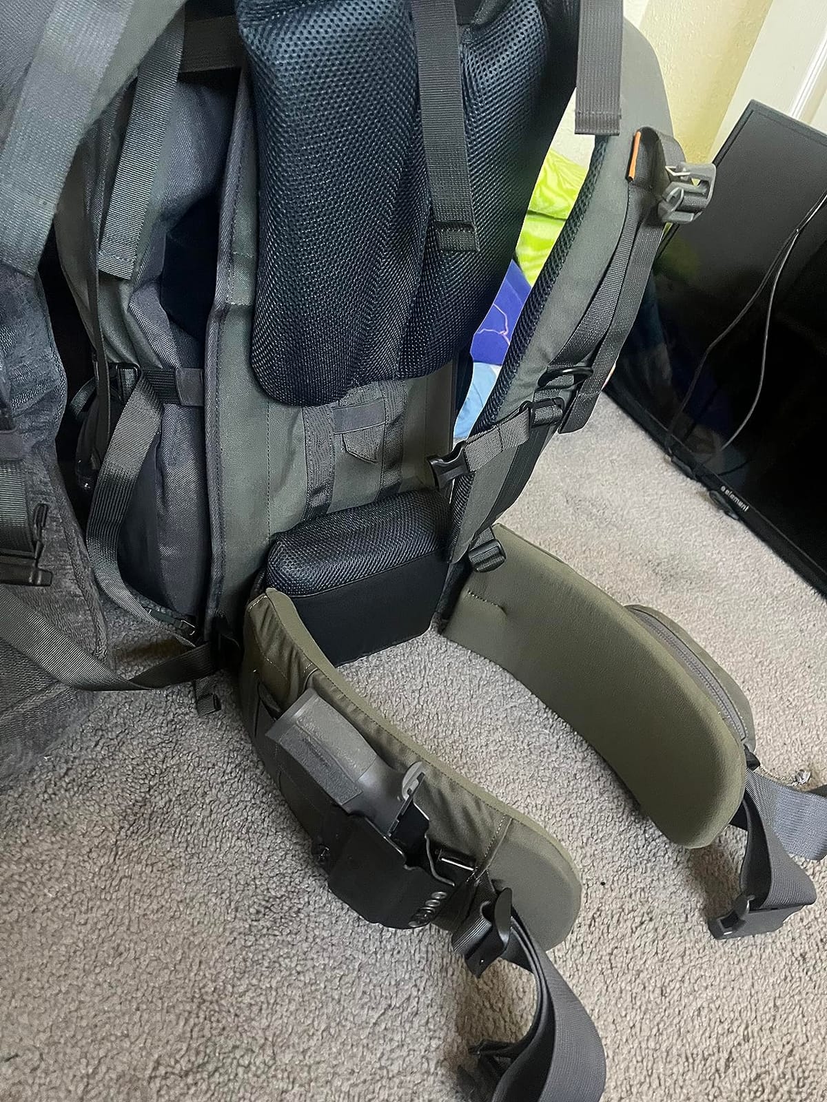 SPIKA Hunting Backpacks for Men, Meat Hauler Frame Pack with Rifle Holder, 40L/80L Extendable + Capacity for Bow Rifle Gun customer photo 2