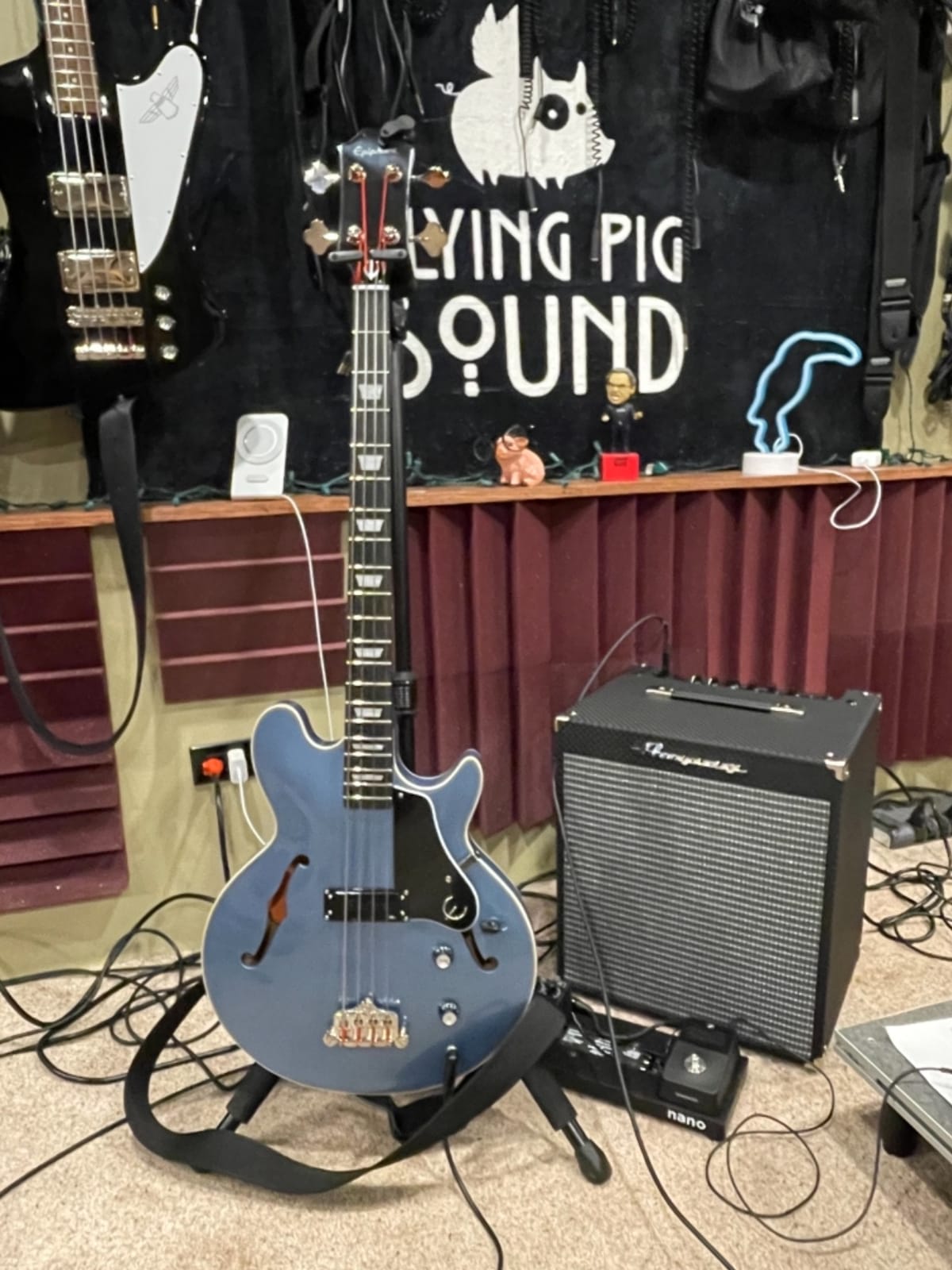 Ampeg Rocket Bass RB108 Bass Combo 1x8 30 Watts customer photo 1