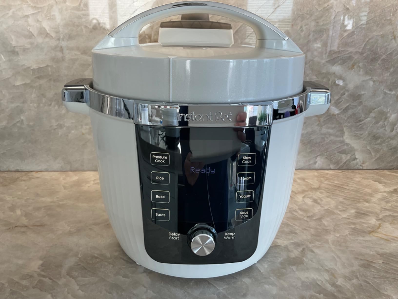 Instant Pot Pro Plus 10-in-1 Multi-Cooker, Electric Pressure Cooker, Slow Cook, Rice/Grain Cooker, Steamer, Sauté, Sous Vide, Yogurt Maker, Sterilizer, & Warmer, App With 800 Recipes, Black, 6 Quart customer photo 2