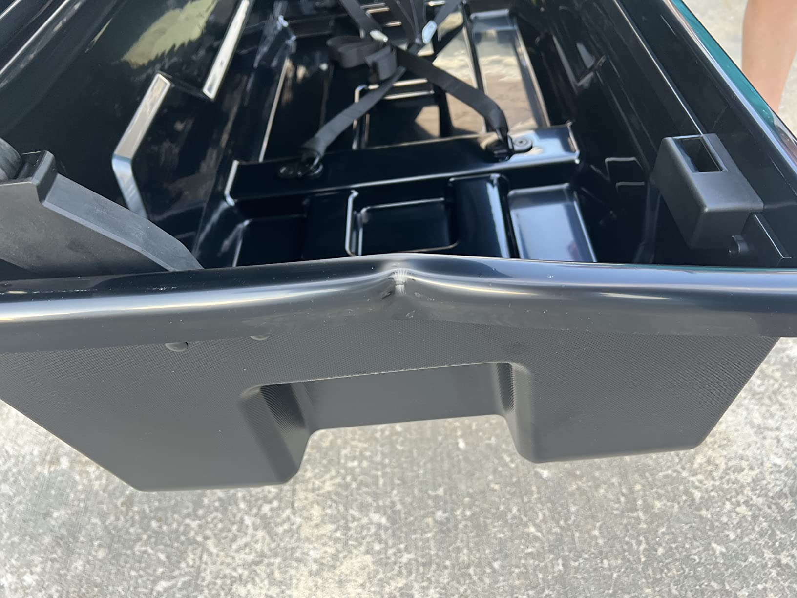 Yakima EXO GearLocker Cargo Carrier Hard Shell Box for SwingBase, Black customer photo 2