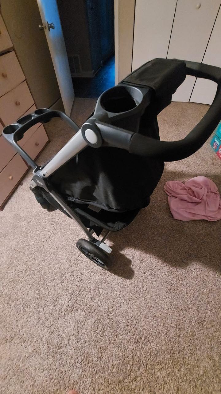 Chicco Bravo 3-in-1 Travel System w/KeyFit 30 Infant Car Seat & Base customer photo 1