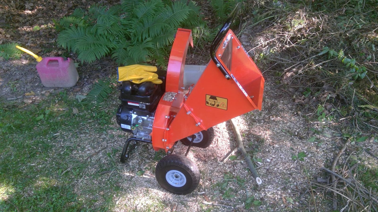 C30 LITE Wood Chipper Shredder Mulcher Heavy Duty 7 HP 212cc Gas Powered 3 Inch Max Capacity 1-Year Warranty After Product Registration customer photo 2