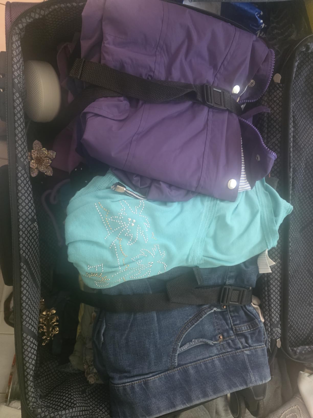 SHOWKOO Luggage Sets 3 Piece Softside Expandable Durable Suitcase Sets customer photo 2