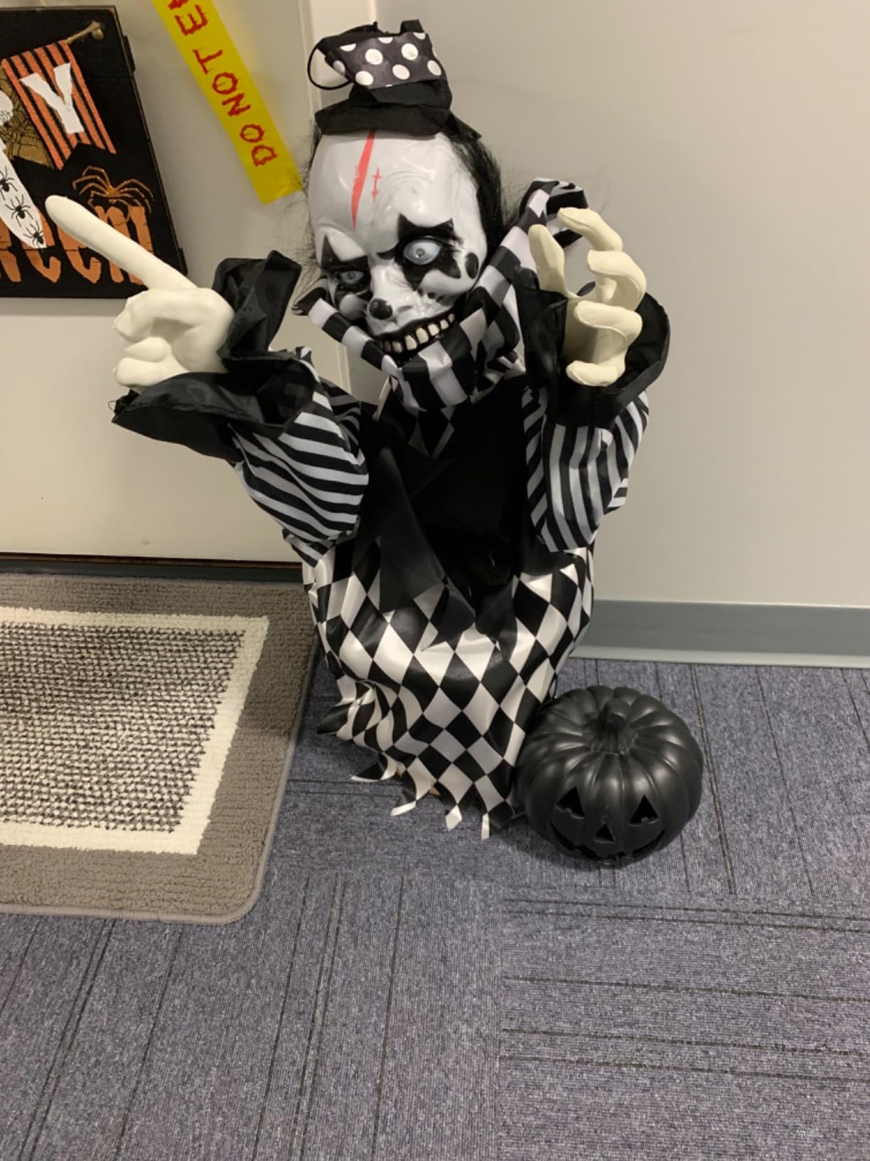Haunted Hill Farm Scary Talking Groundbreaker Clown, Halloween Animatronic with Motion and Touch Activated Lights and Sounds, Battery Operated Indoor or Covered Outdoor Halloween Decorations customer photo 1