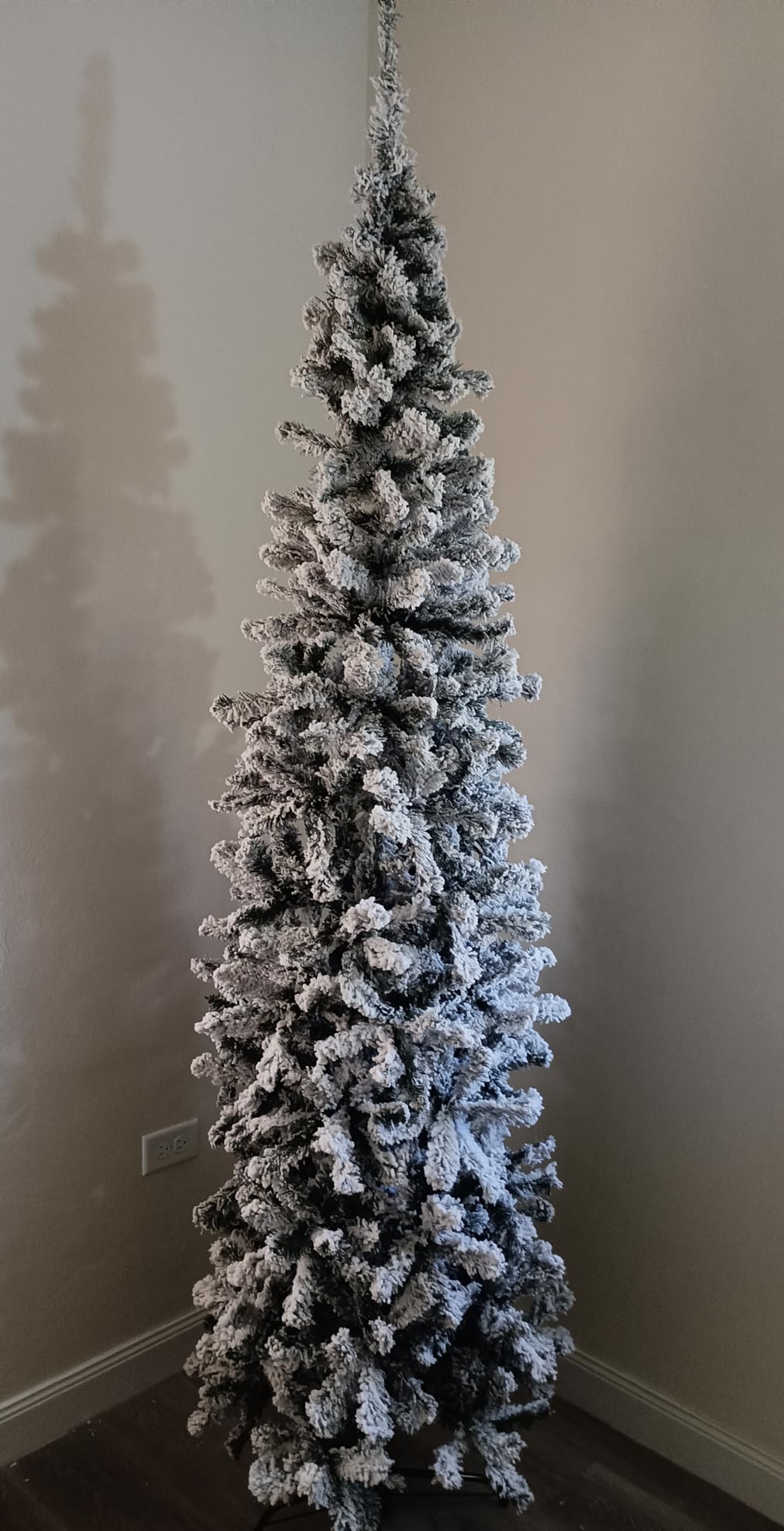 HAPPYGRILL 5FT Pencil Christmas Tree Slim Xmas Tree Unlit Skinny Artificial Christmas Tree with Foldable Metal Stand PVC Material Leaves customer photo 2