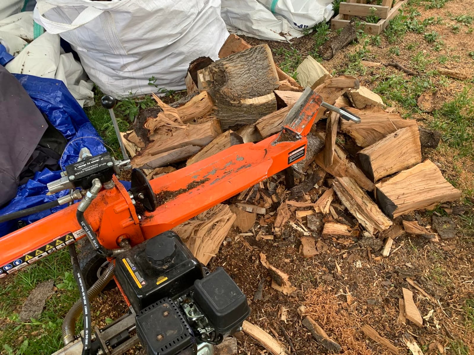 SuperHandy Hydraulic Log Splitter, 20 Ton, Firewood Wood Splitter customer photo 2