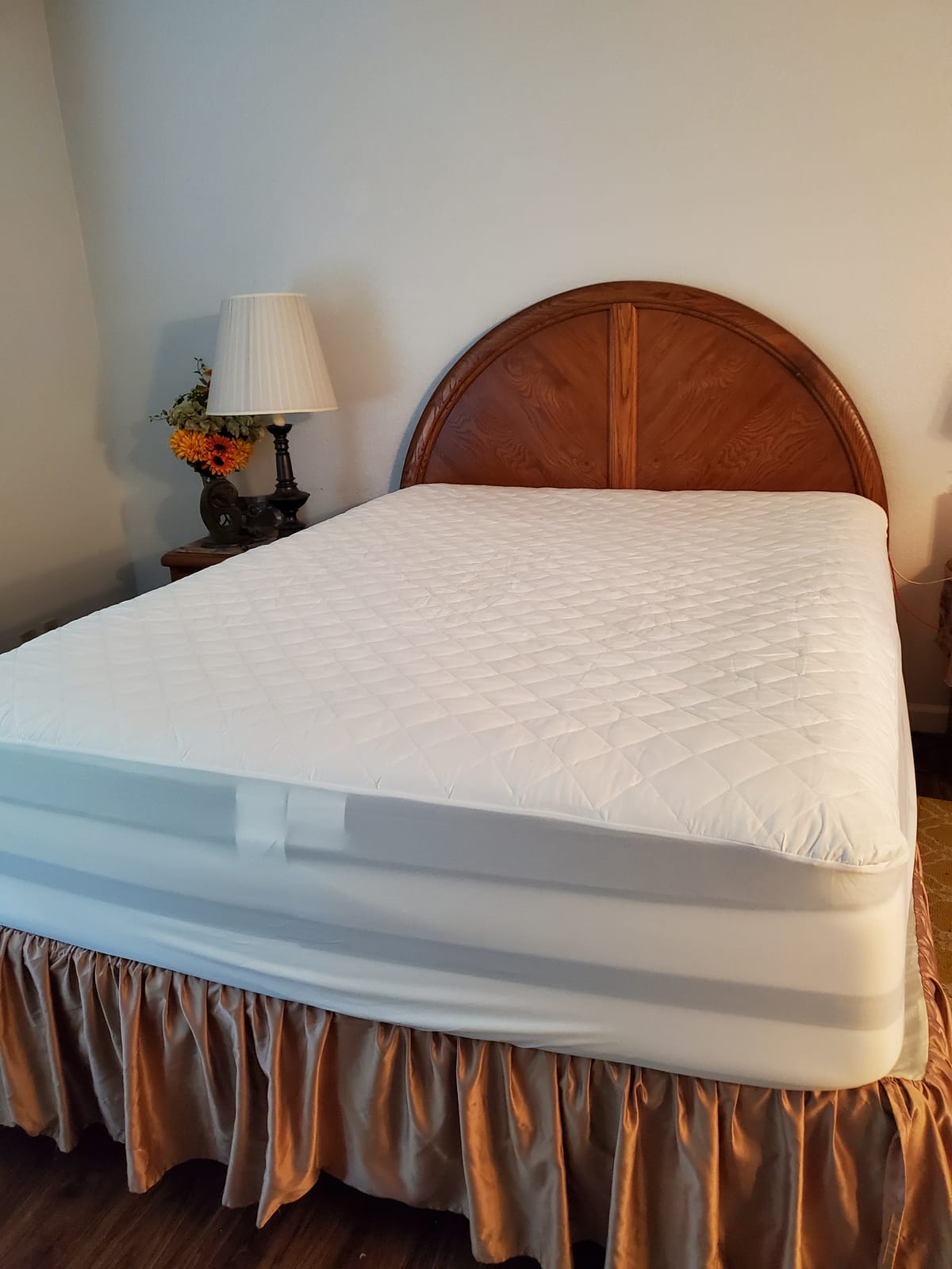 UNILIBRA RV Short Queen Waterproof Mattress Pad Protector, 6''-19'' Deep Pocket Fitted Quilted Mattress Cover, Breathable Hollow Cotton Filling Mattress Protector for RV Short Queen Size customer photo 1